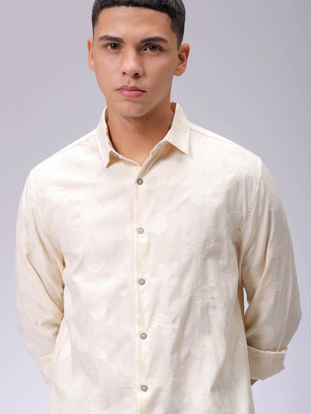

The Indian Garage Co Men Regular Fit Dobby Textured Resortwear Shirt, Beige