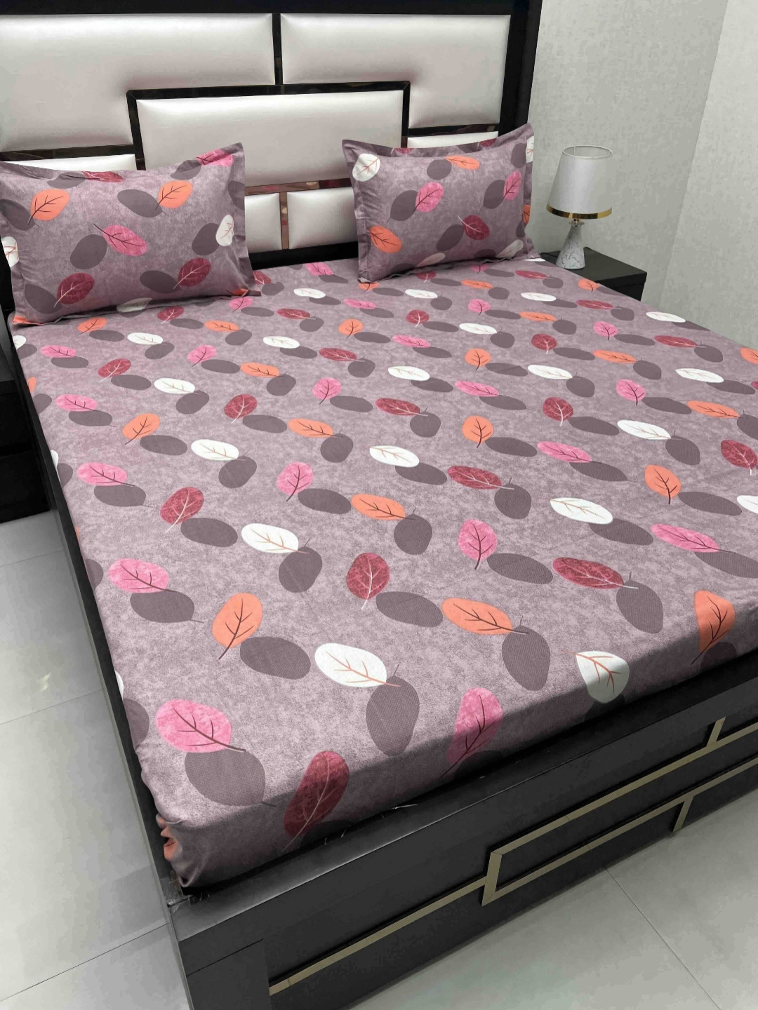 

Pure Decor Passion Purple Printed Pure Cotton 200 TC Queen Bedsheet Set 2.25 m x 2.56 m