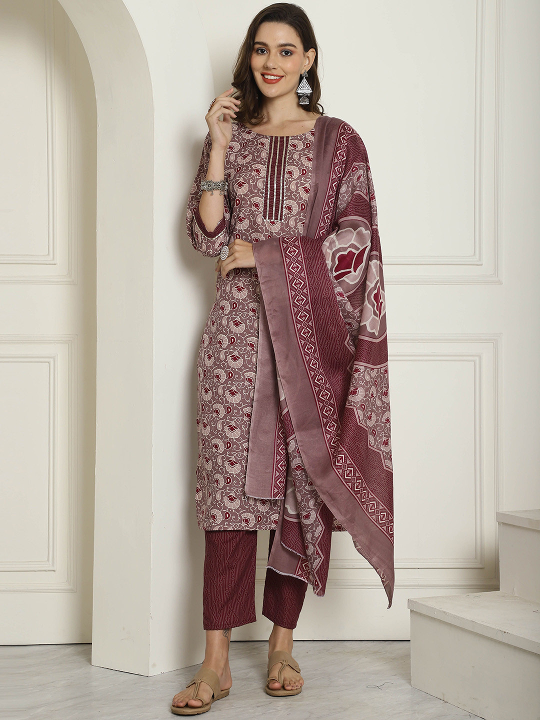 

Roly Poly Women Floral Printed Regular Kurti with Trousers & With Dupatta, Maroon