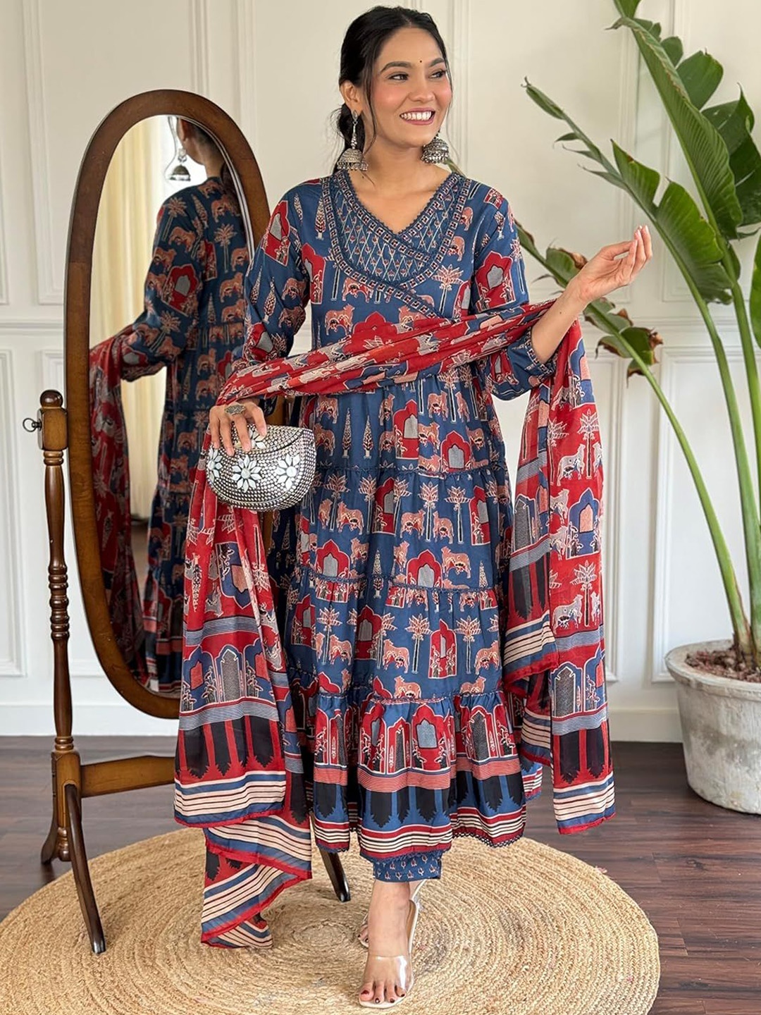 

GEKHA Women Printed Regular Thread Work Pure Cotton Kurta with Trousers & With Dupatta, Blue