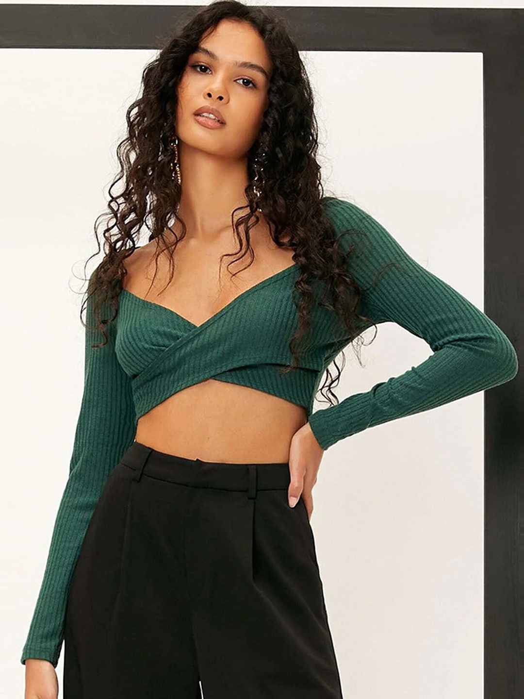 

StyleCast Women Sweetheart Neck Long Sleeves Crop Top, Green