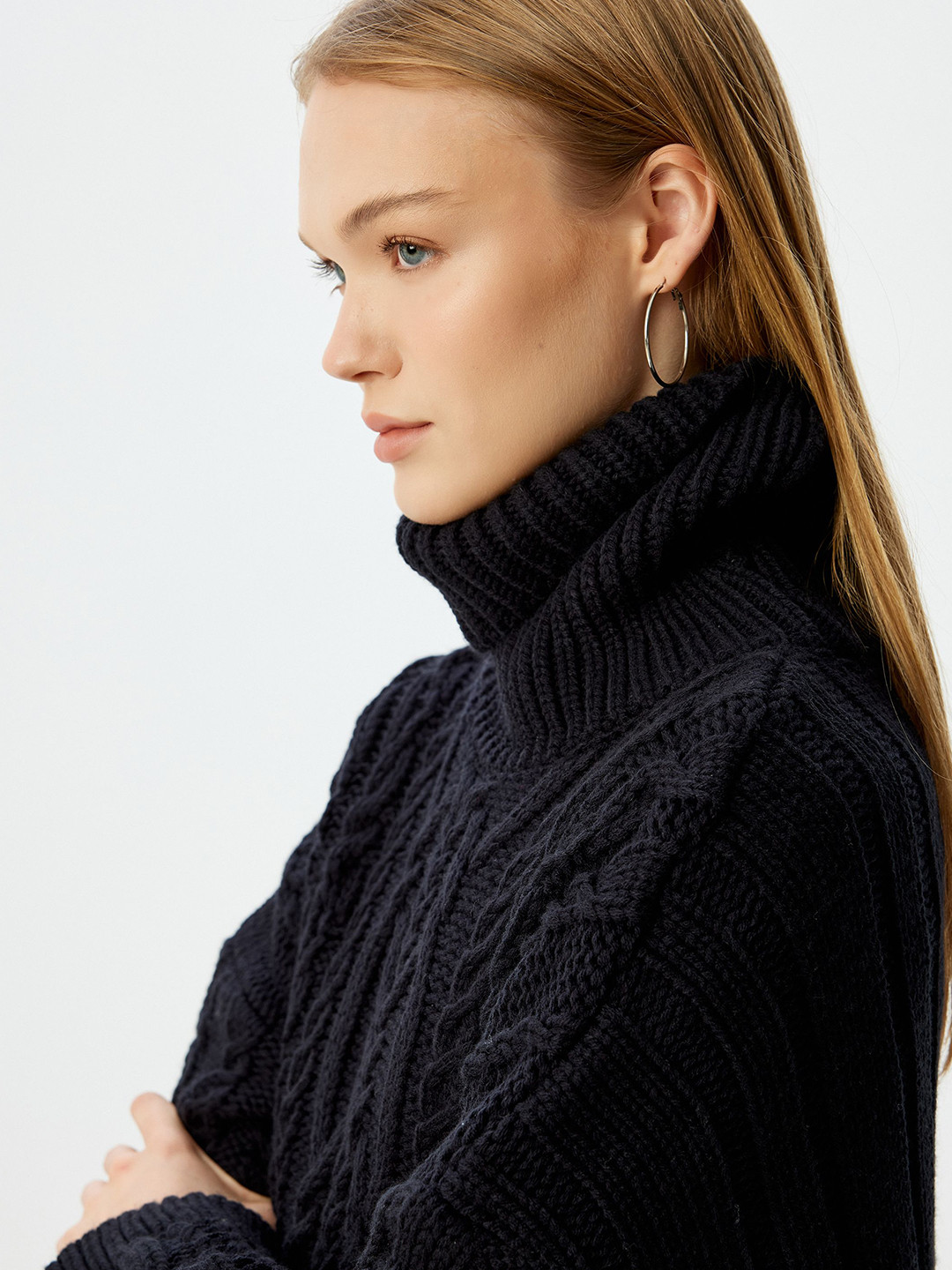 

Koton Women Cable Knit Self Design Pullover, Black