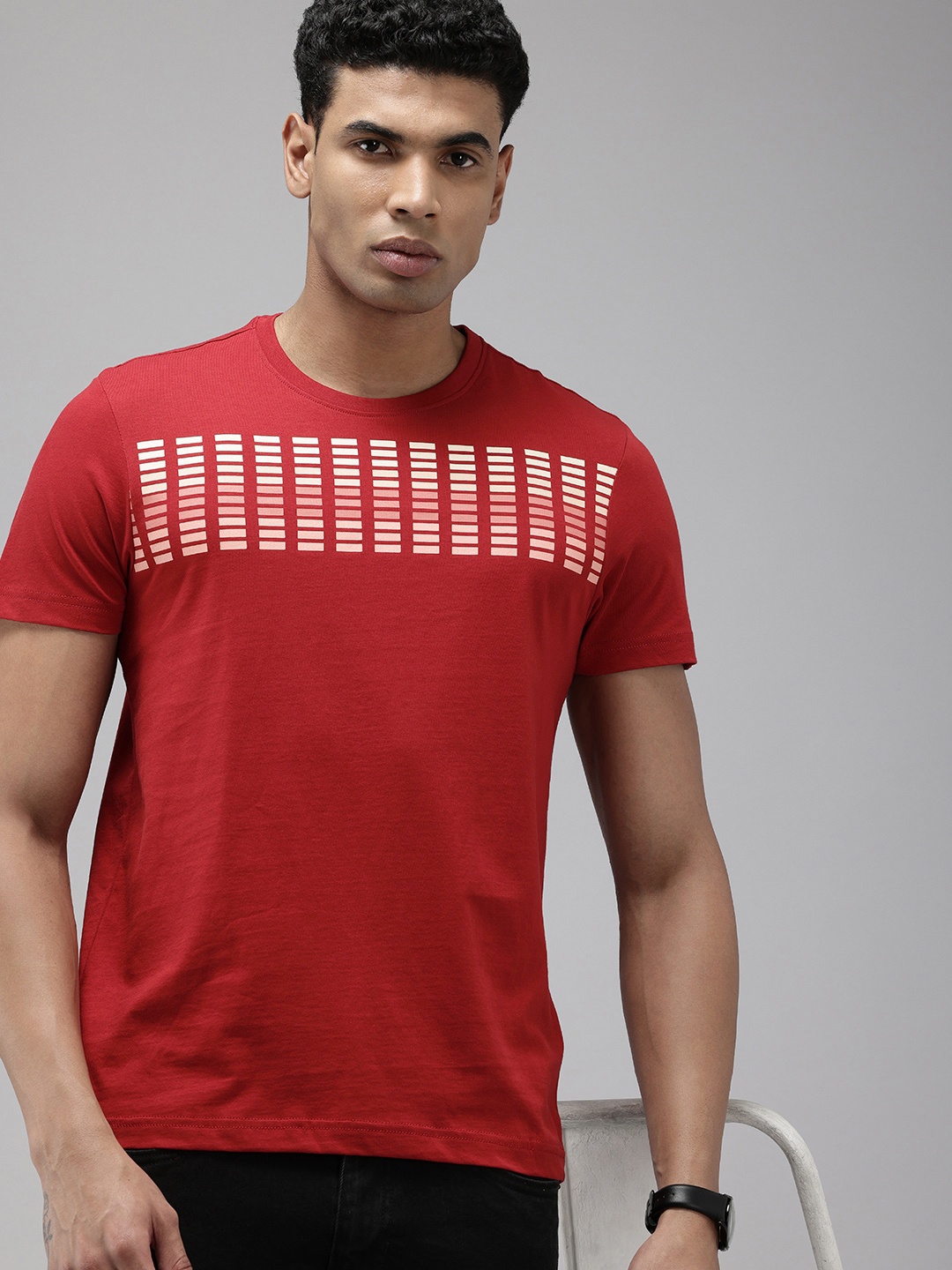 

Arrow Pure Cotton Graphic Printed T-shirt, Red