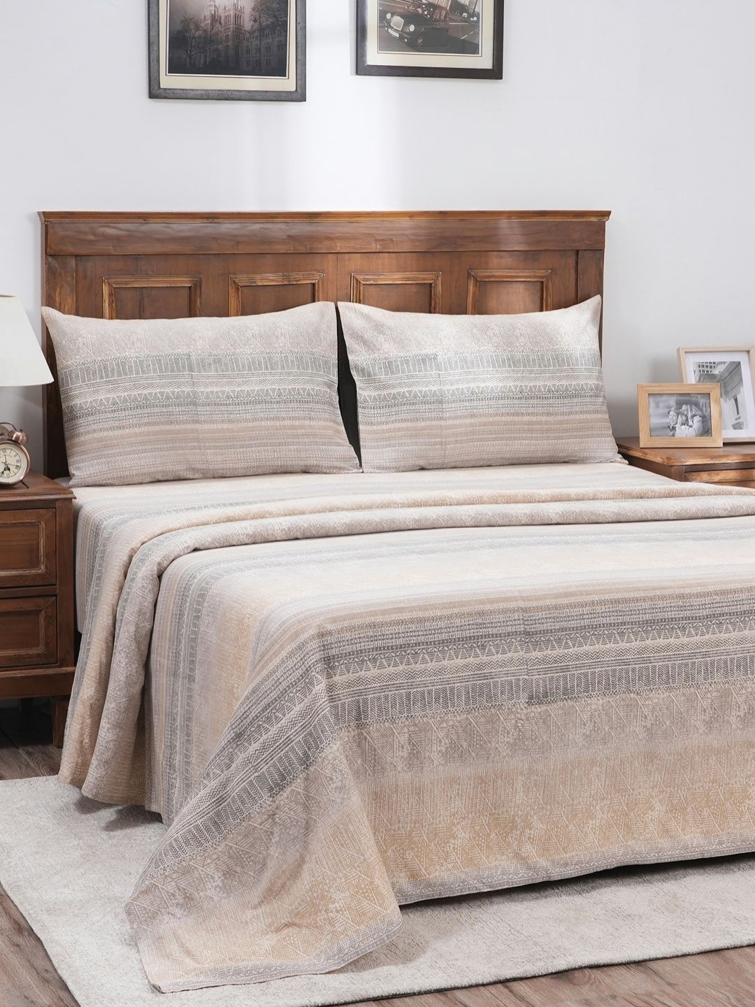 

MASPAR Beige & Grey Printed 300 TC Bedsheet With 2 Pillow Covers 1.52 m x 2.24 m