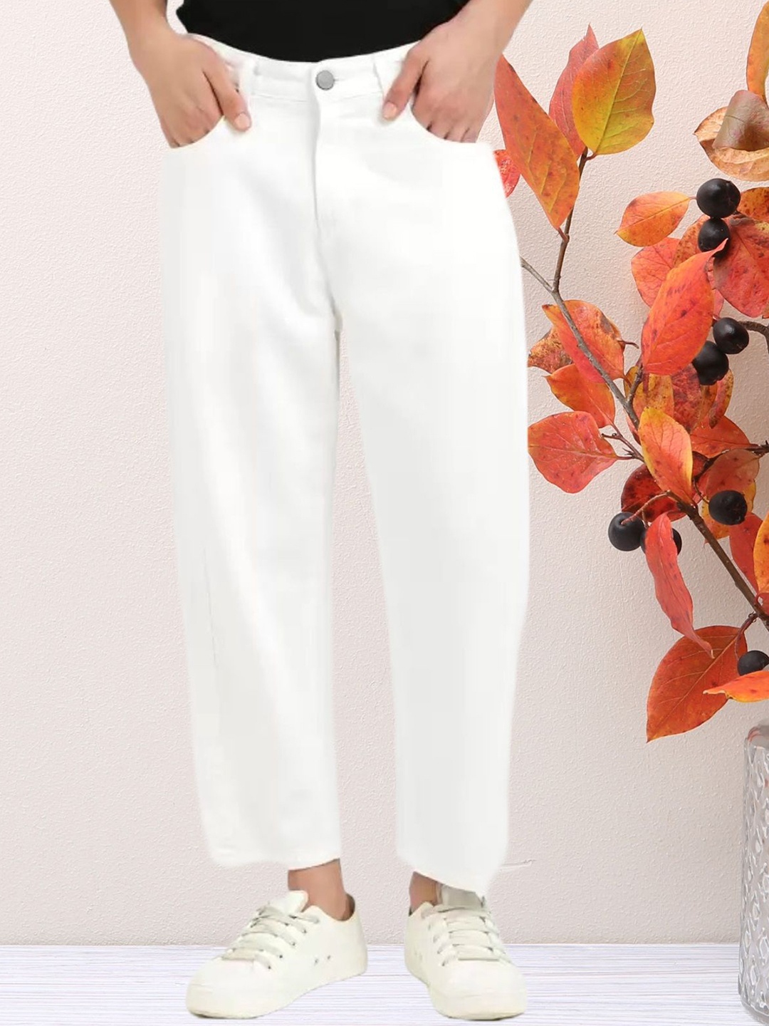 

COMFITS Men Classic Mid-Rise Cotton Jeans, White
