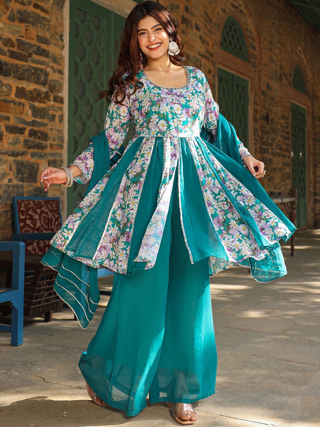 

ASHEERA Women Floral Printed Regular Mirror Work Kurta with Sharara & With Dupatta, Green