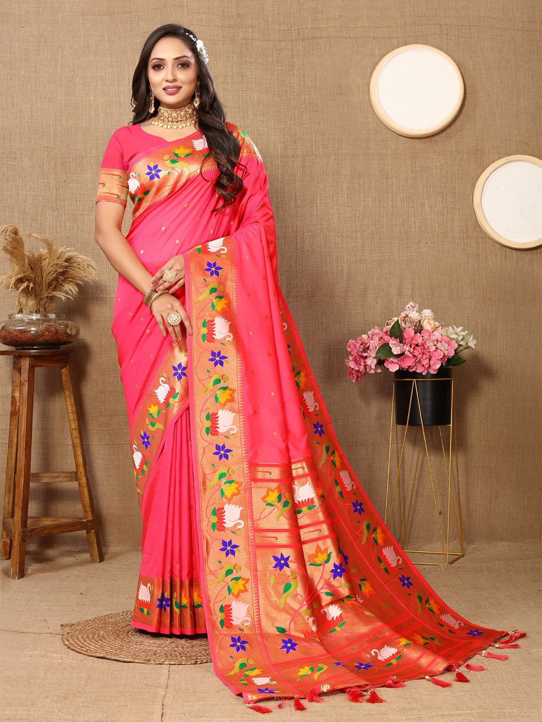 

Anaita Floral Woven Design Zari Paithani Saree, Peach