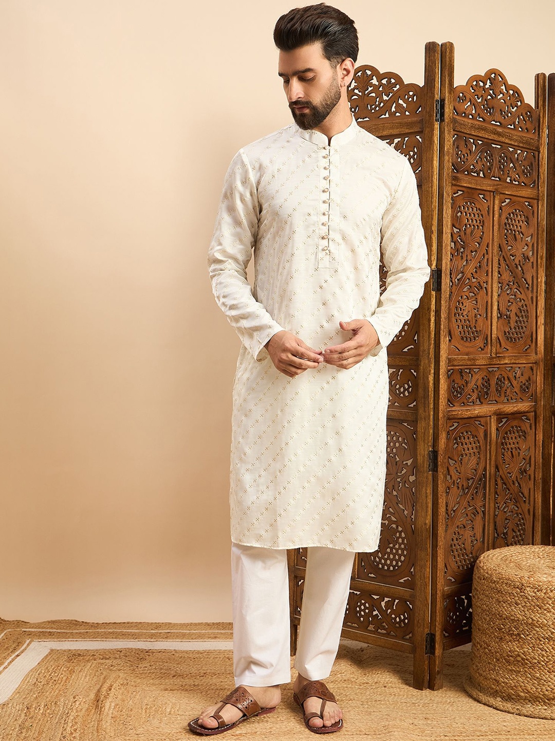 

HERE&NOW Men Ethnic Motifs Thread Work Kurta, White