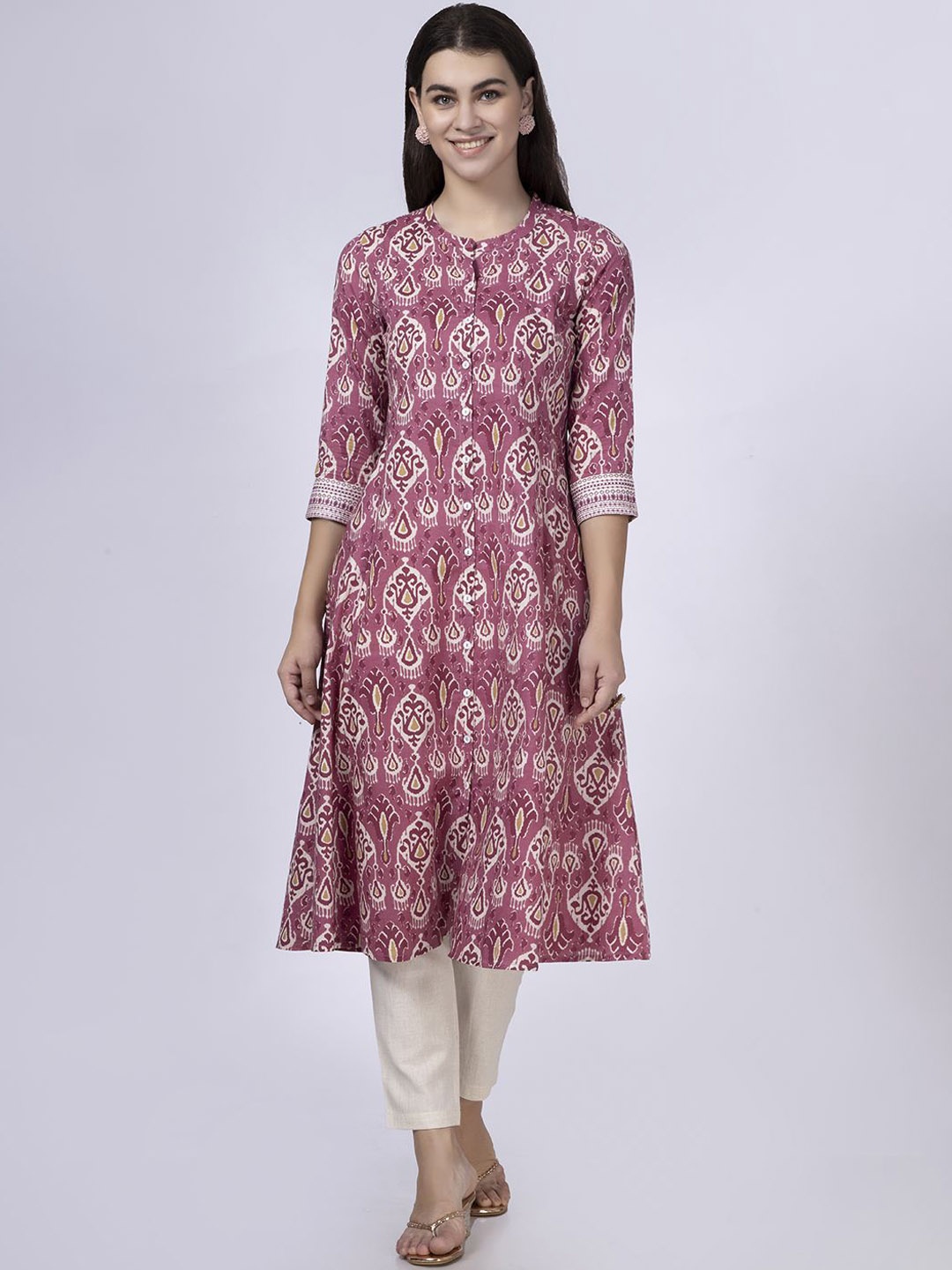 

Saffron Threads Women Embroidered Kurta, Pink
