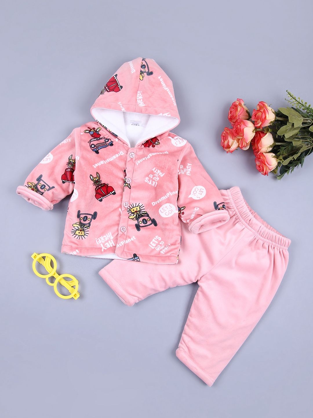 

V-Mart Boys Printed Pyjamas, Pink