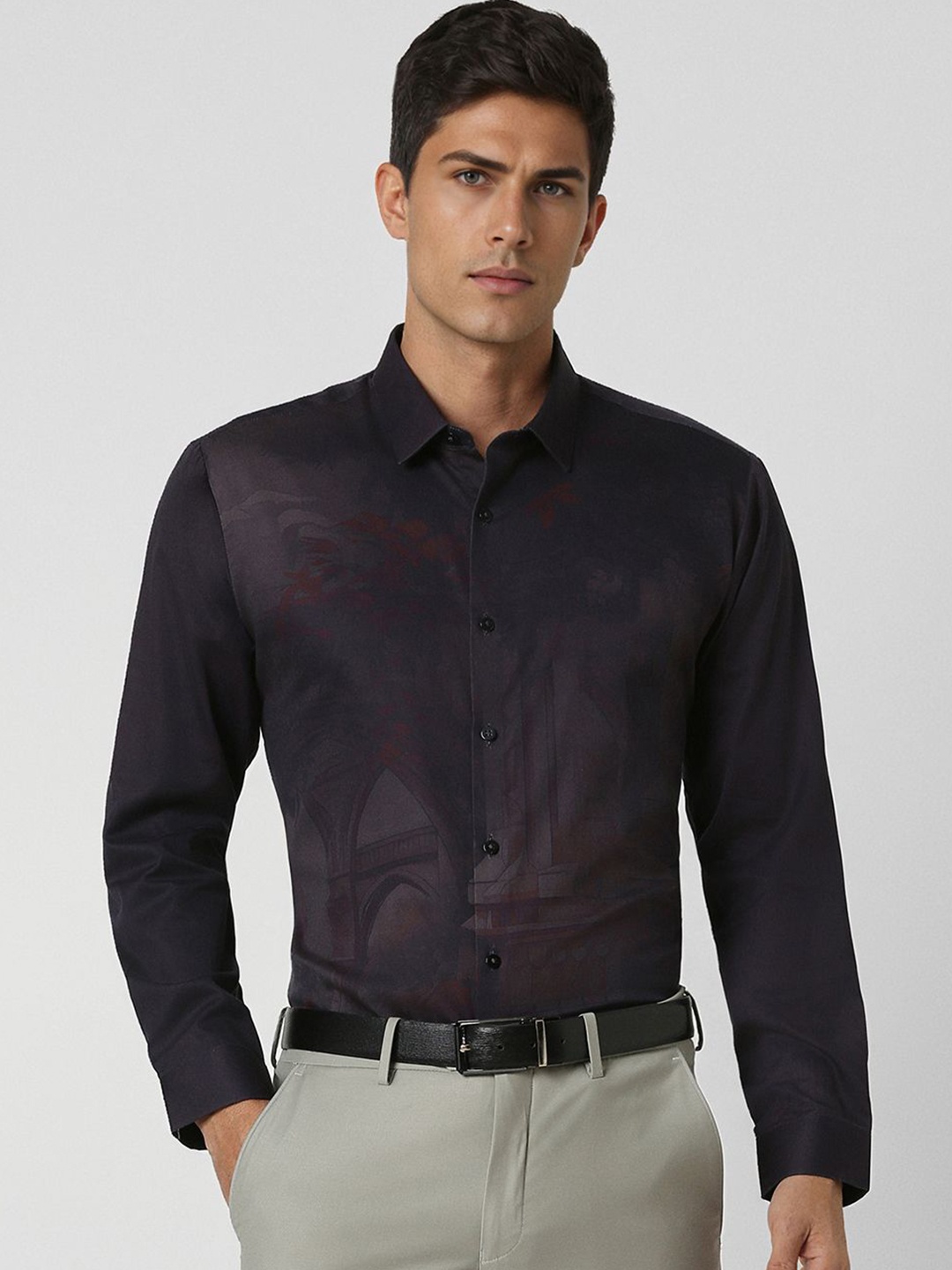 

V Dot Men Slim Fit Opaque Printed Casual Shirt, Purple