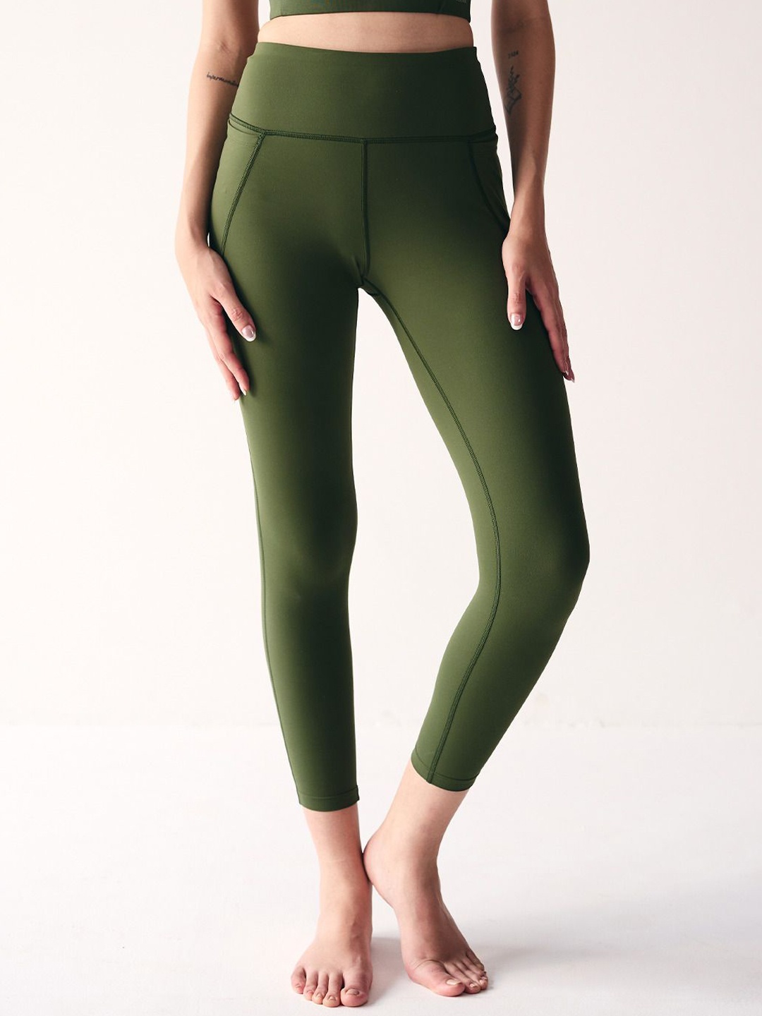 

WiseLife Ankle-Length Yoga Sports Tights, Green