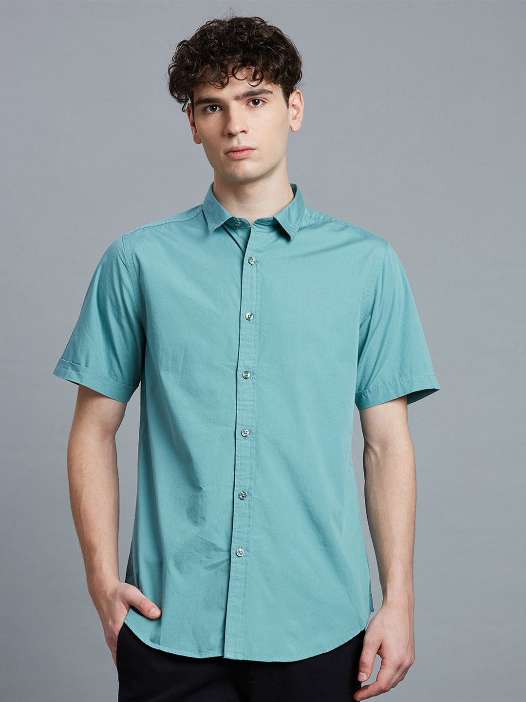 

Reid & Taylor Men Slim Fit Opaque Casual Shirt, Green