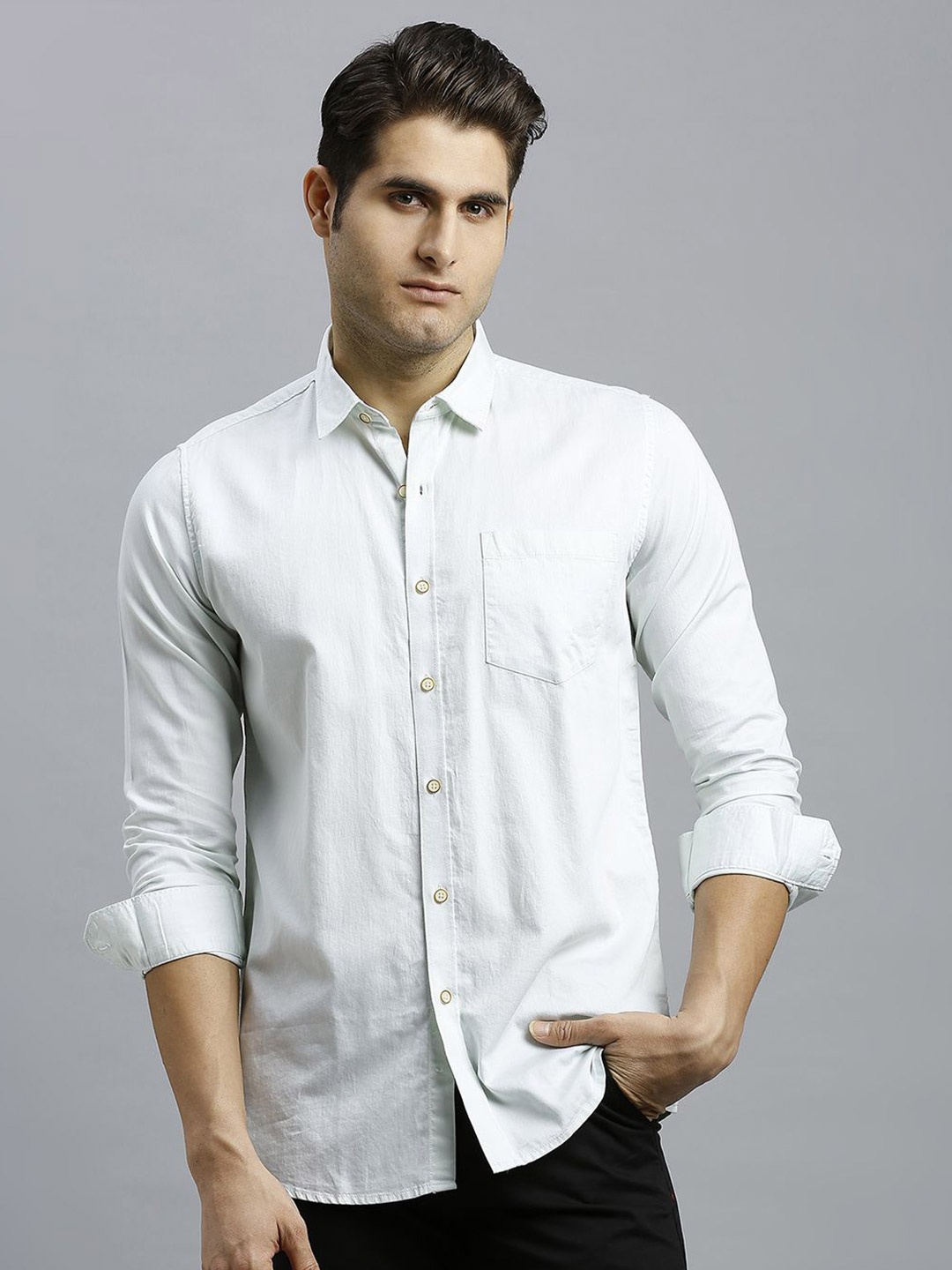 

Reid & Taylor Men Slim Fit Opaque Casual Shirt, Green