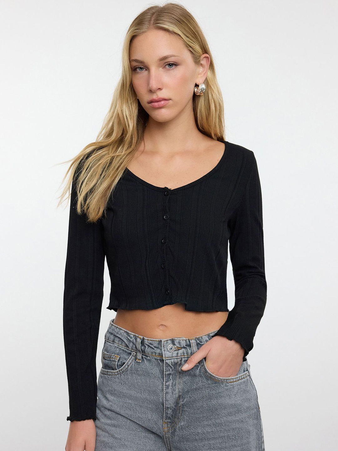 

Trendyol Women Long Sleeves Crop Top, Na