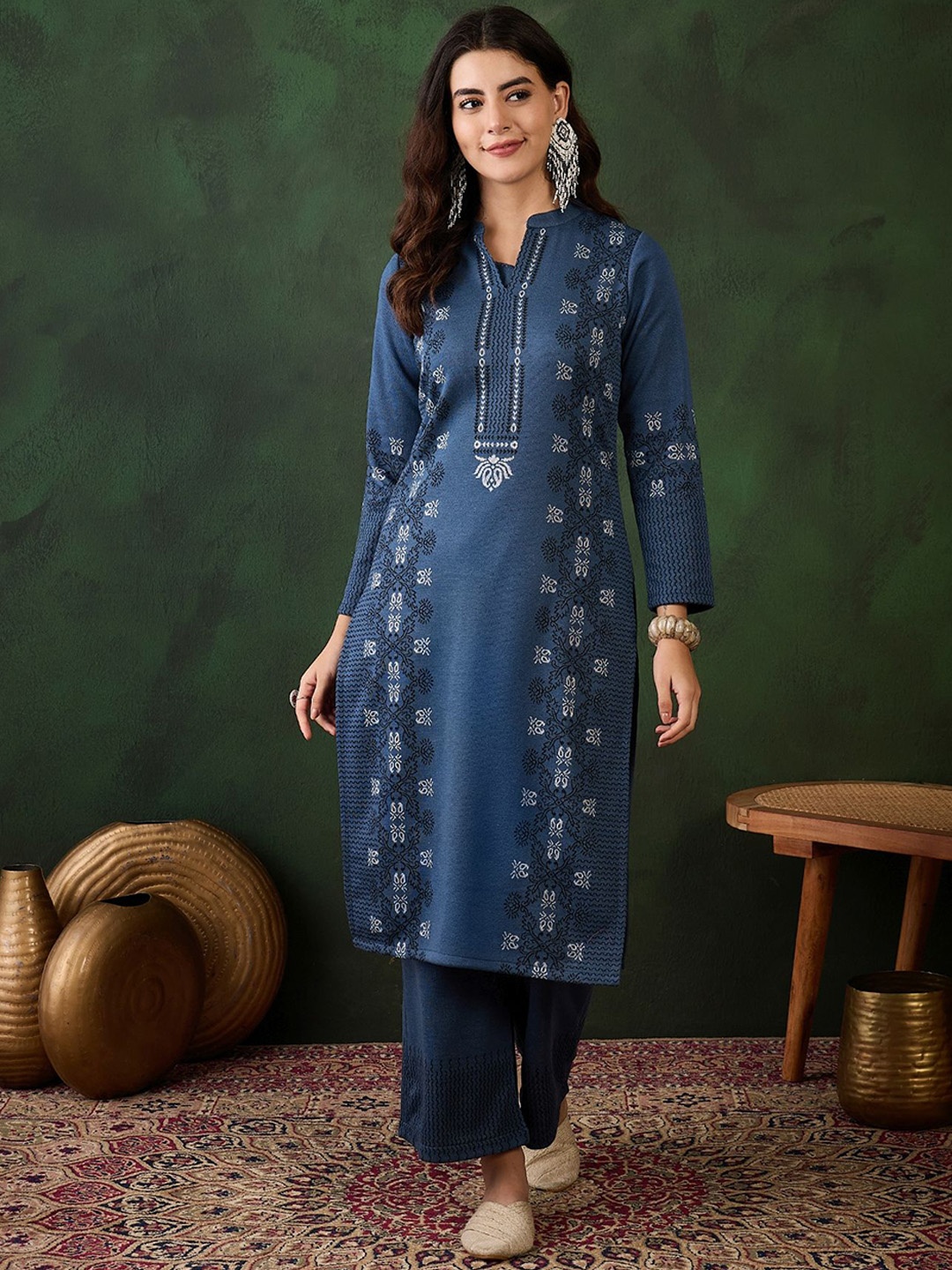 

Sangria Printed Straight Winter Kurta & Trouser, Blue