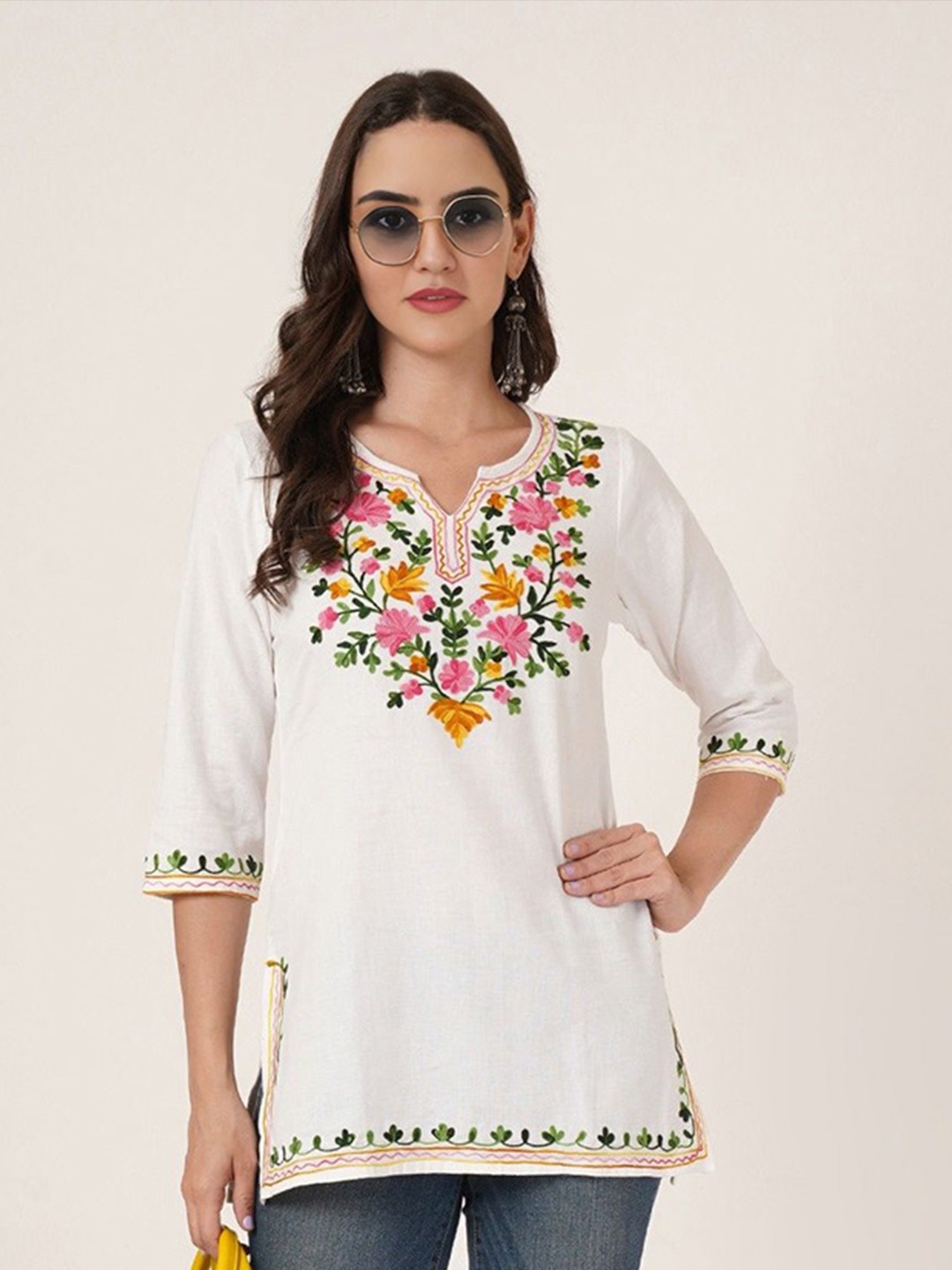 

Brownverse Women Floral Embroidered Pure Cotton Khadi Thread Work Kurti, White