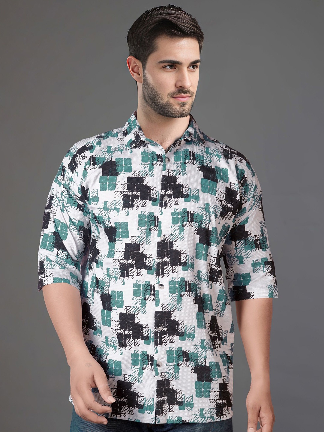 

Jb Just BLACK Men Classic Opaque Printed Casual Shirt, Green