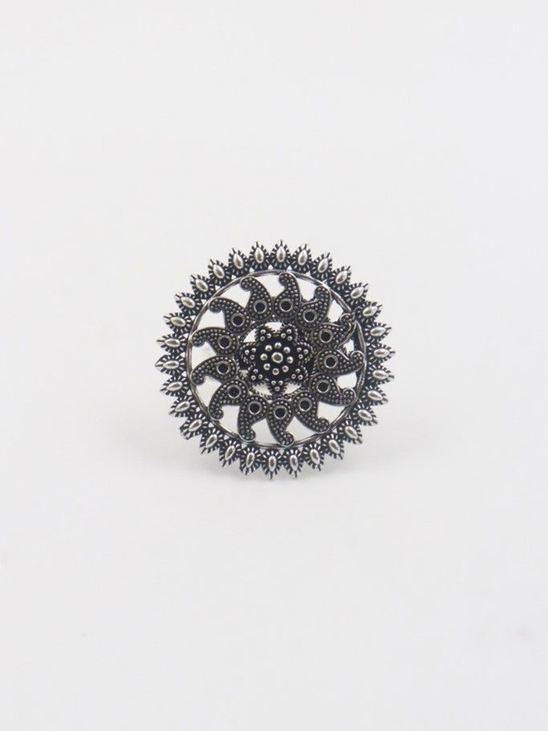 

NAMAN ARTS Silver-Plated Oxidised Finger Ring