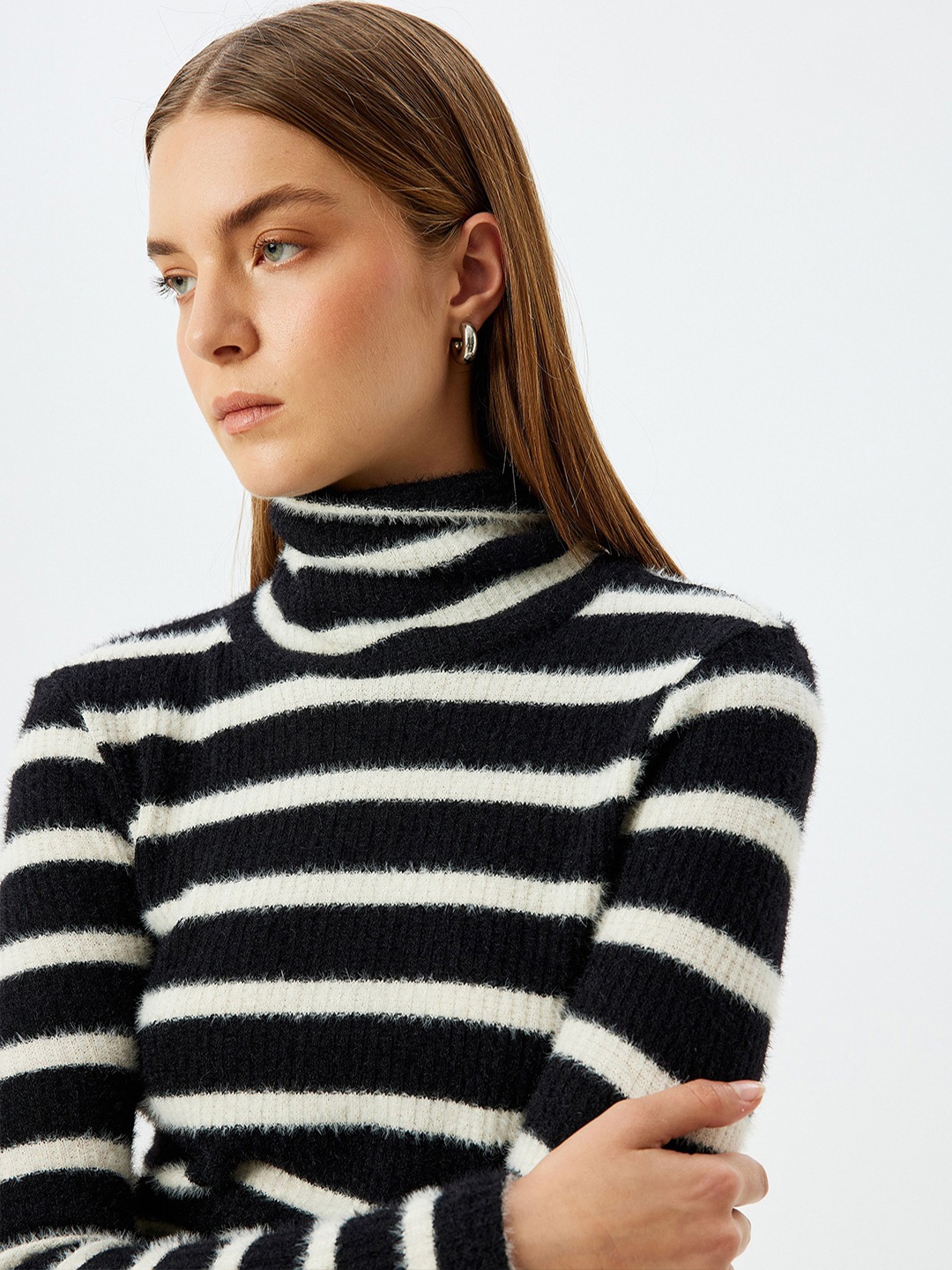 

Koton Women Striped Crop Pullover Sweater, White