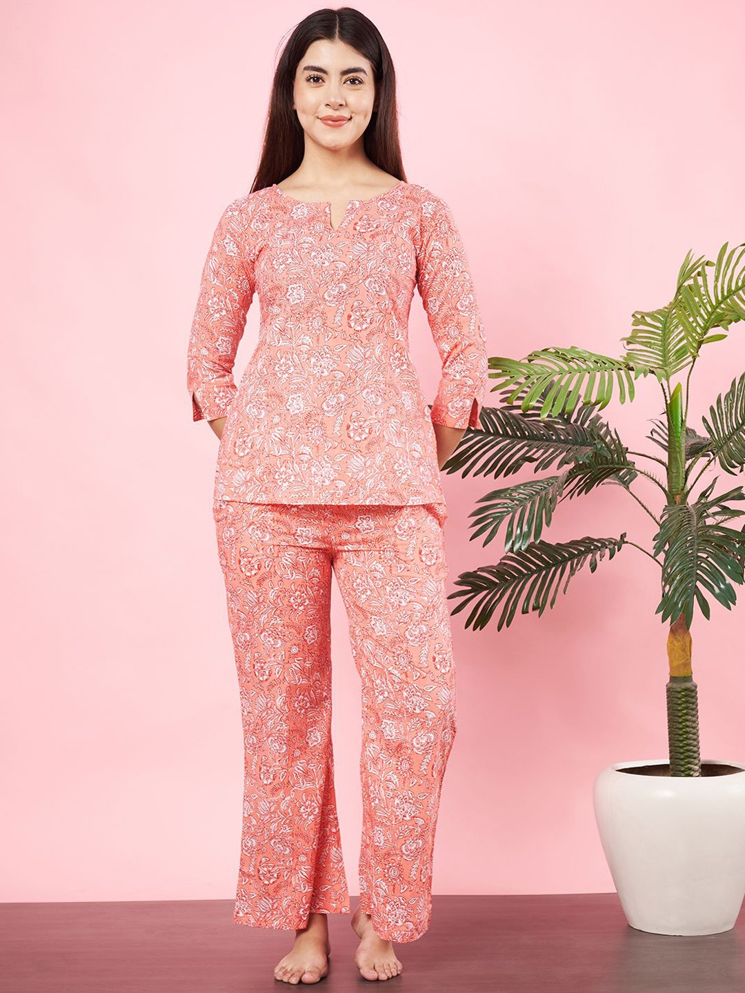 

HERE&NOW Women Floral Printed Pure Cotton Night suit, Peach