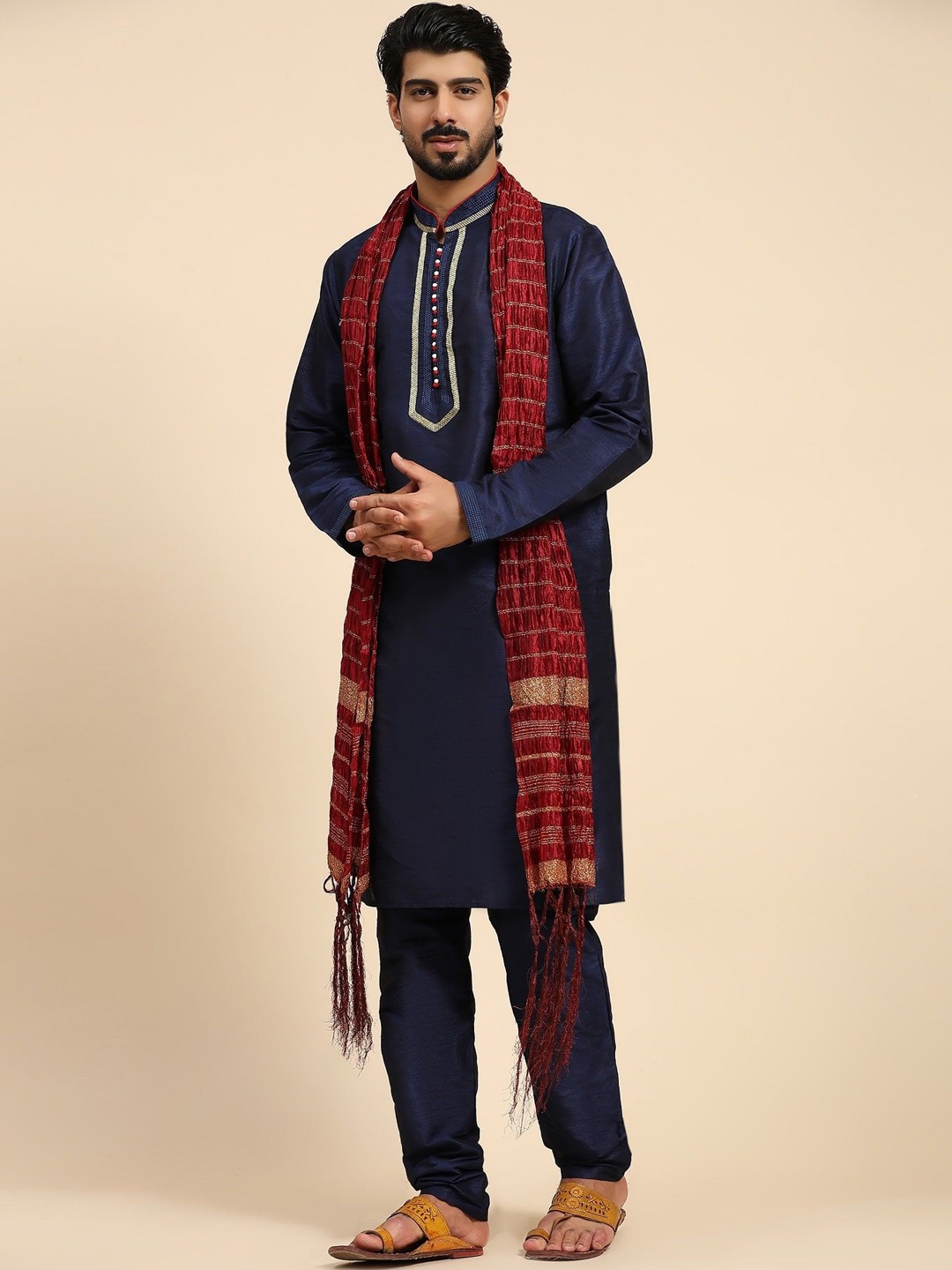 

SKAVIJ Men Ethnic Motifs Embroidered Regular Thread Work Dupion Silk Kurta with Churidar & With Dupatta, Blue