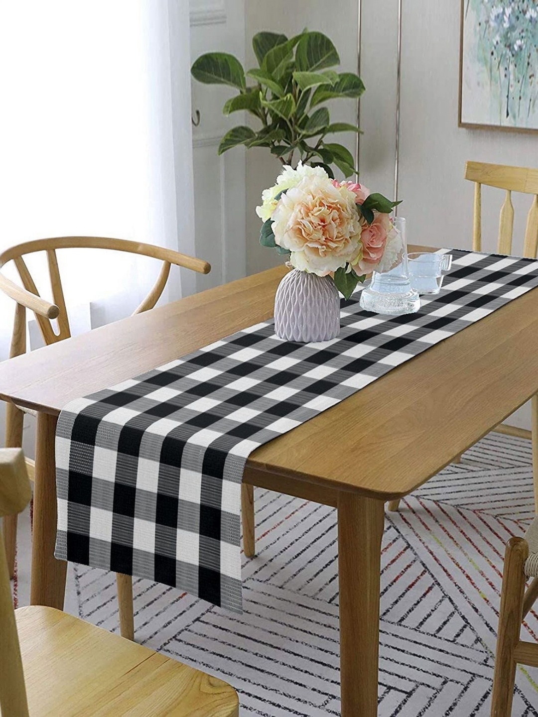 

Lushomes Black & White Checked Cotton Table Runner