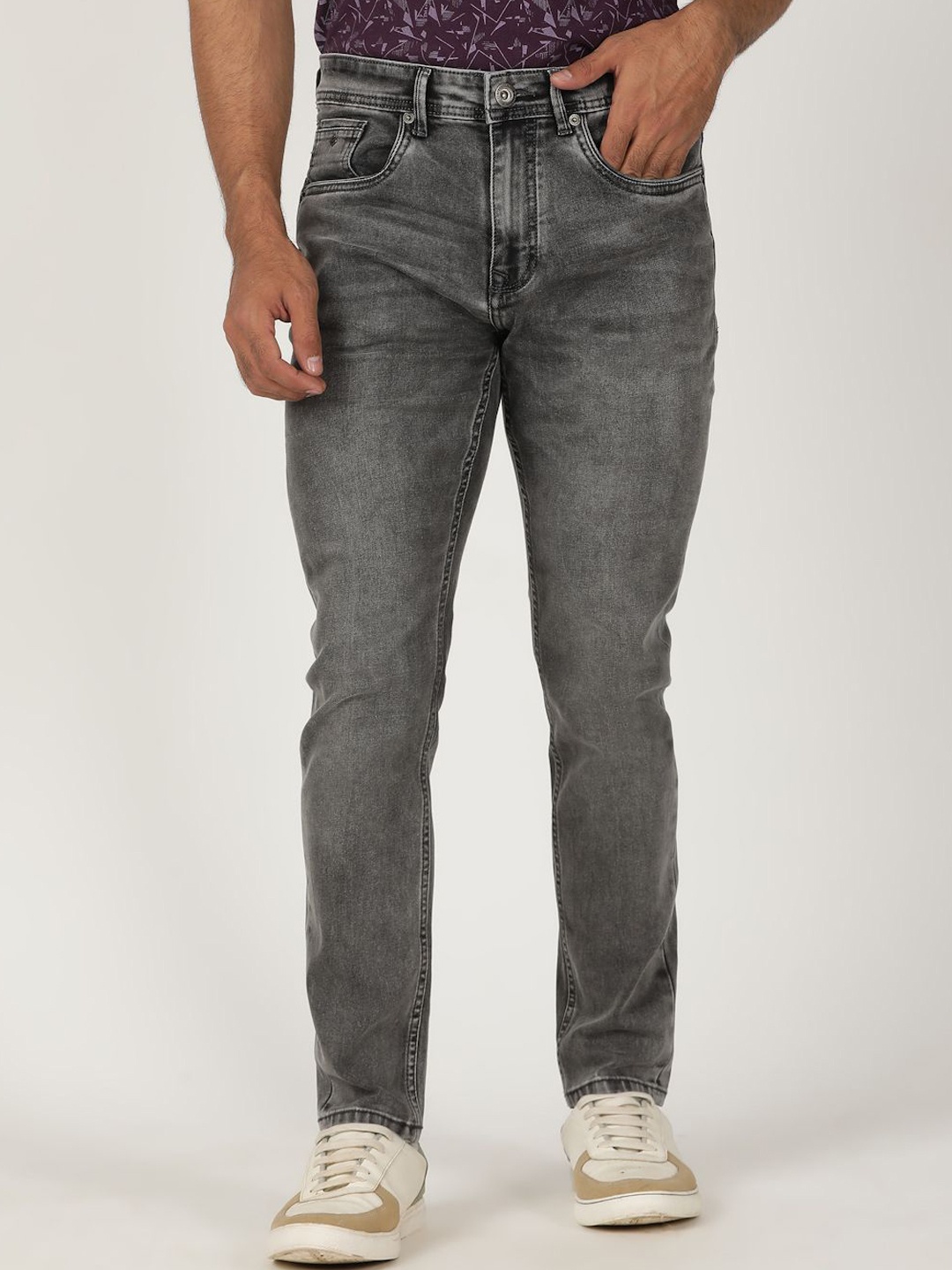 

Greenfibre Men Slim Fit Heavy Fade Jeans, Grey