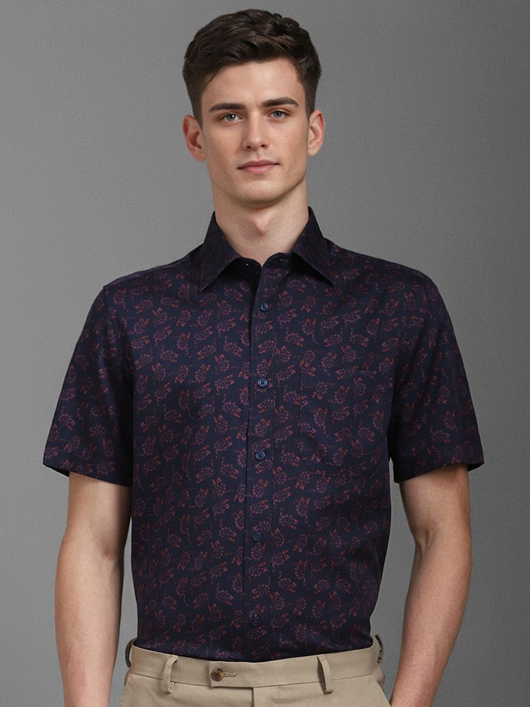 

Louis Philippe Men Classic Floral Opaque Printed Formal Shirt, Navy blue