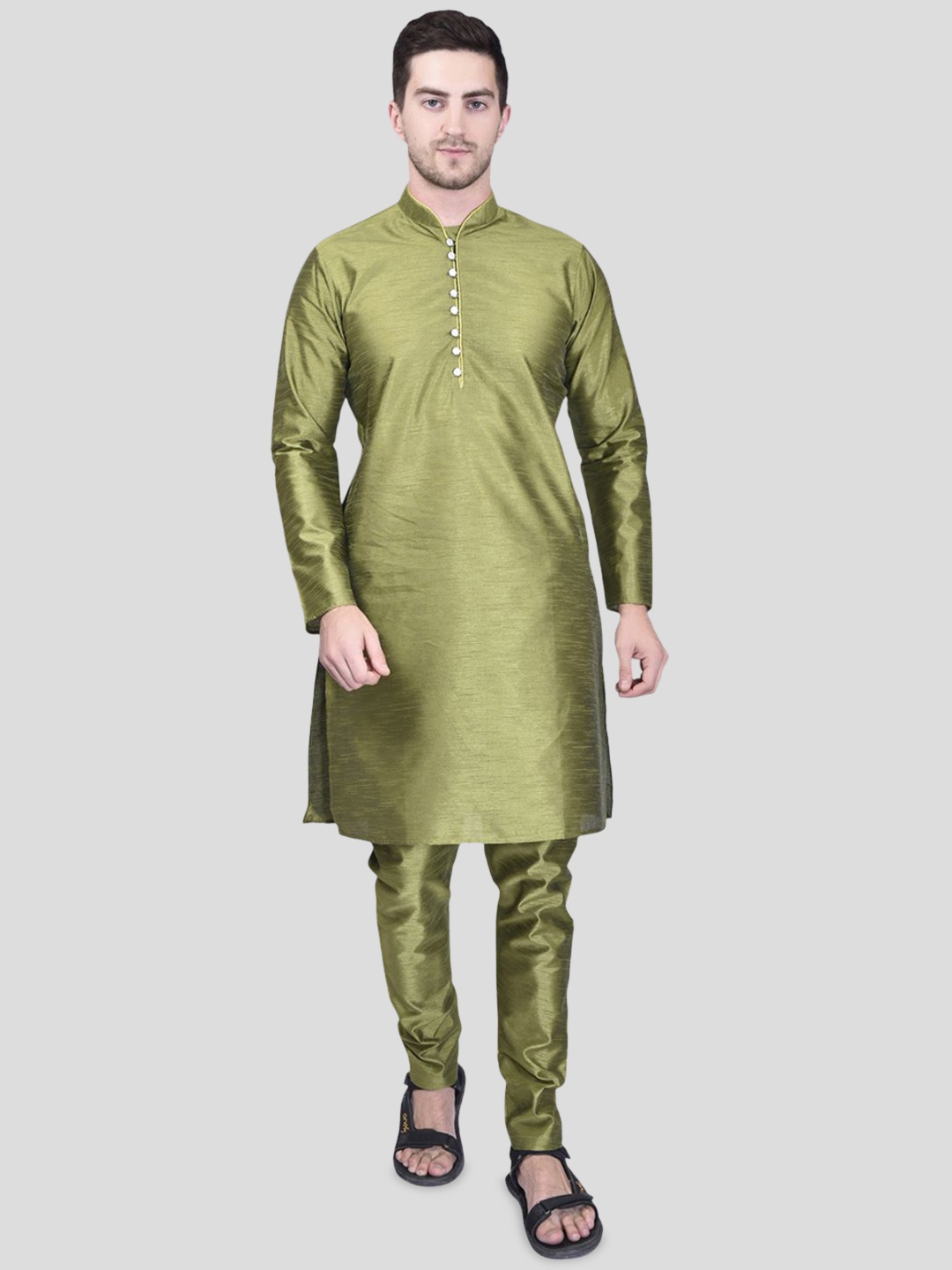 

VIBE VISION Men Regular Pure Silk Kurta with Pyjamas, Green