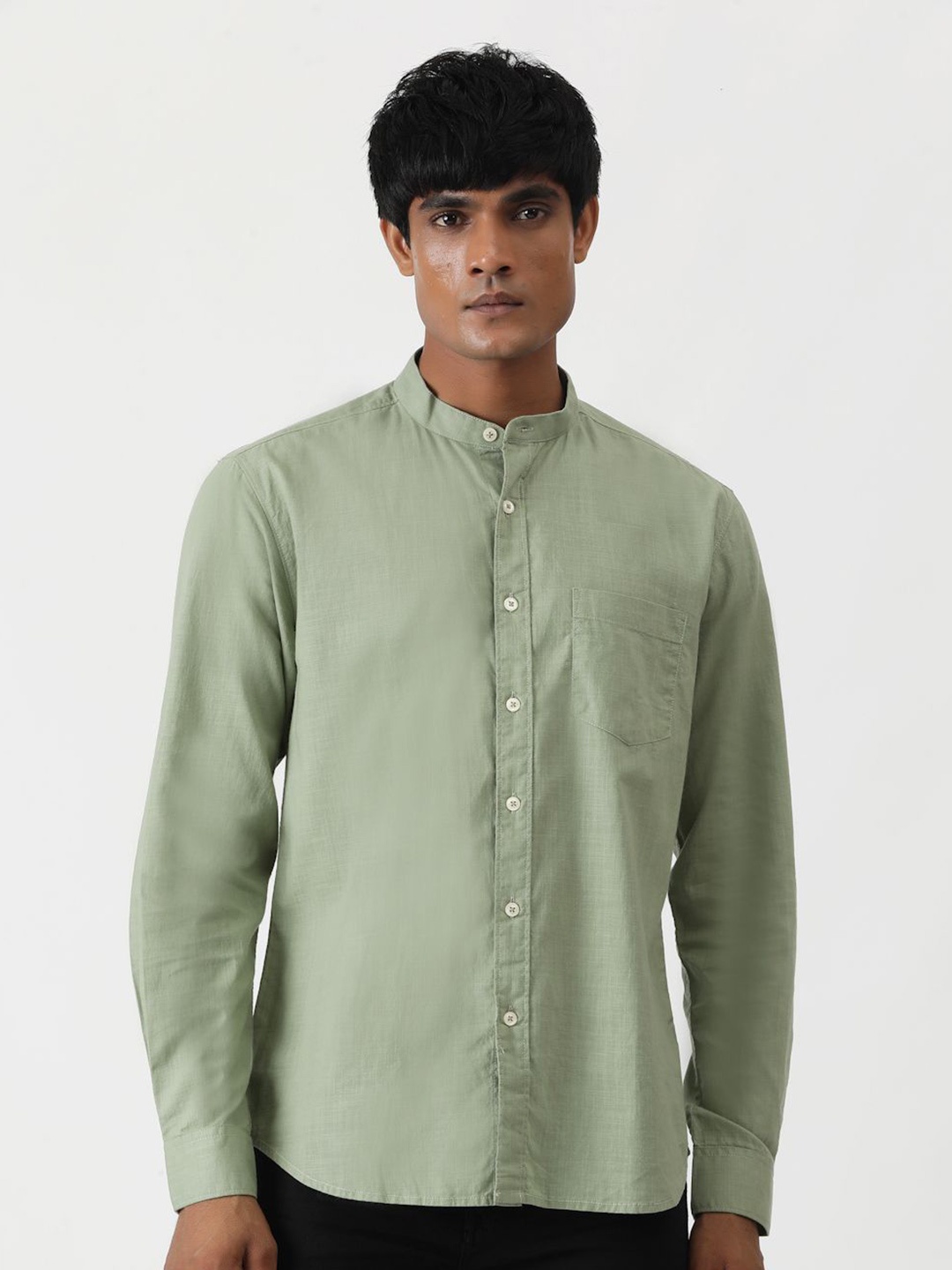 

Greenfibre Men Slim Fit Opaque Casual Shirt, Green