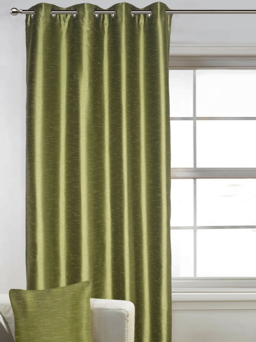 

Lushomes Green Black Out Window