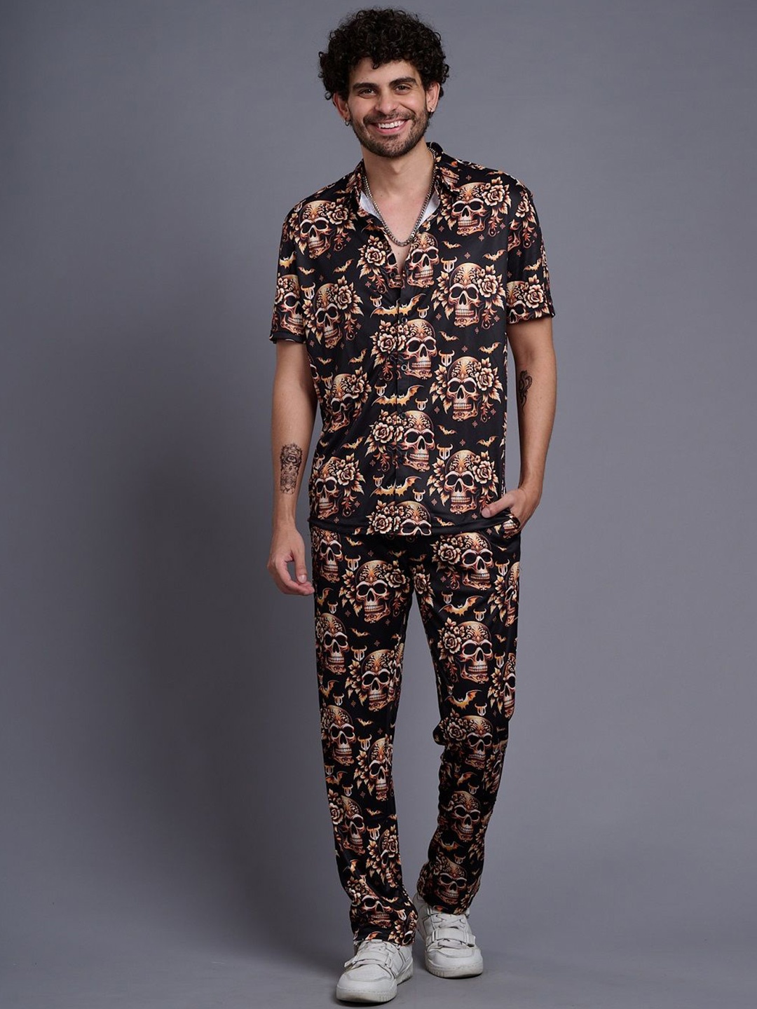 

GO DEVIL Conversational Printed Shirt With Trousers, Beige