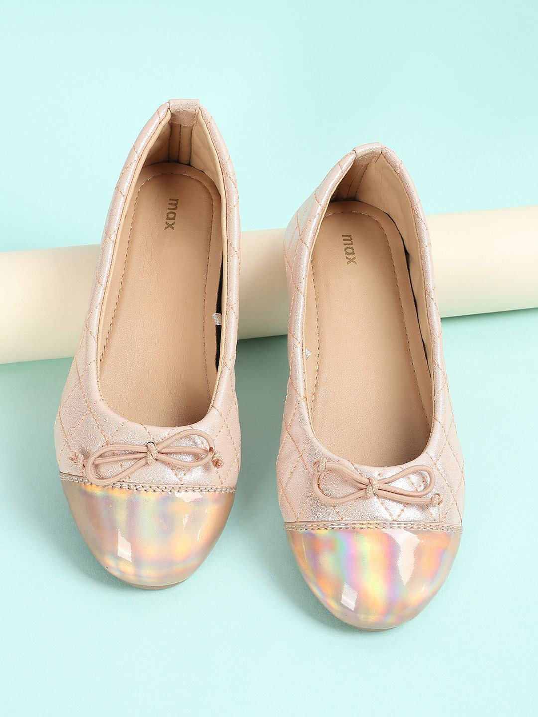 

max Girls Woven Design Slip-On Ballerinas, Pink