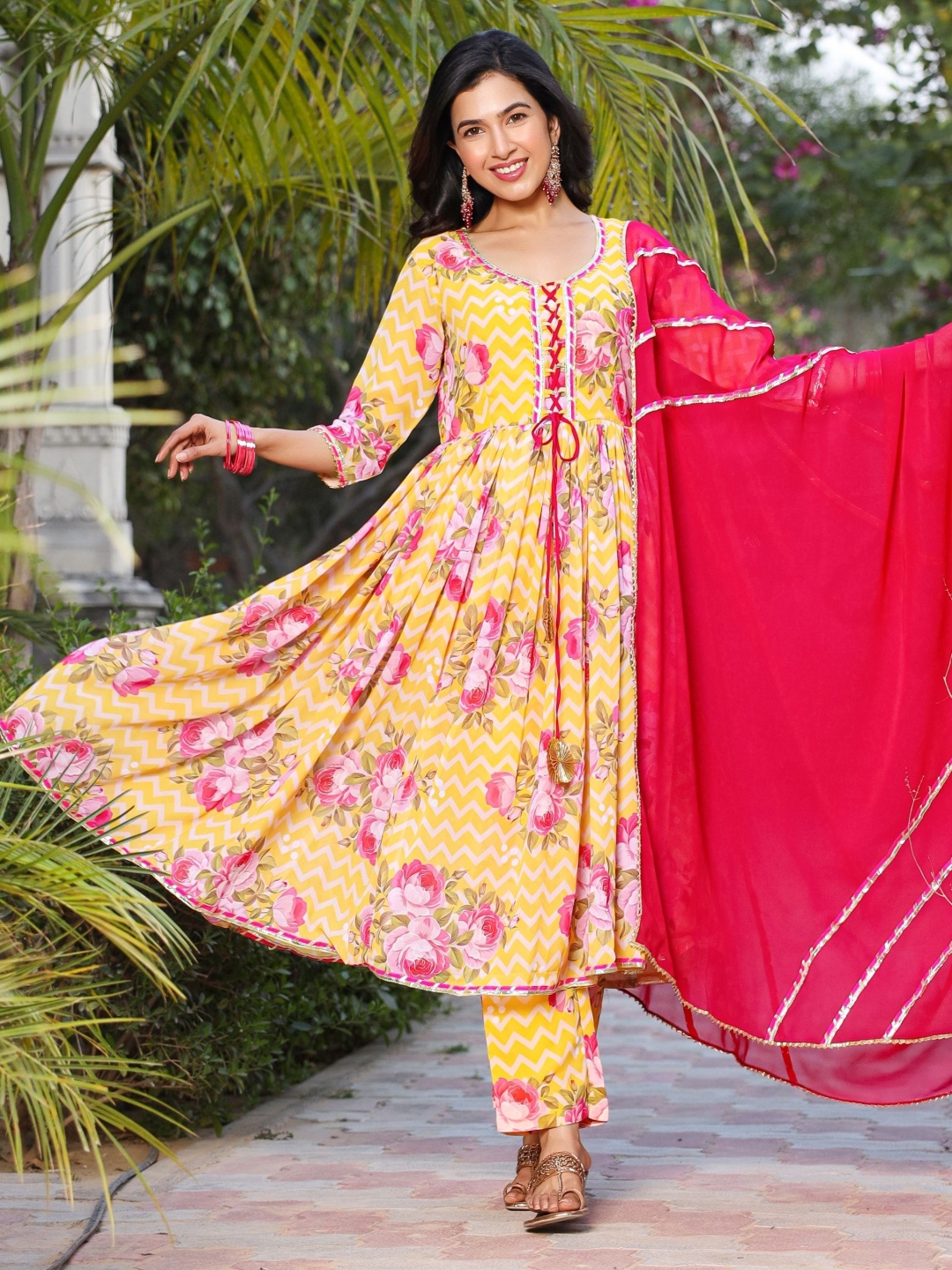 

ASHEERA Women Floral Printed Regular Gotta Patti Kurta with Trousers & With Dupatta, Yellow