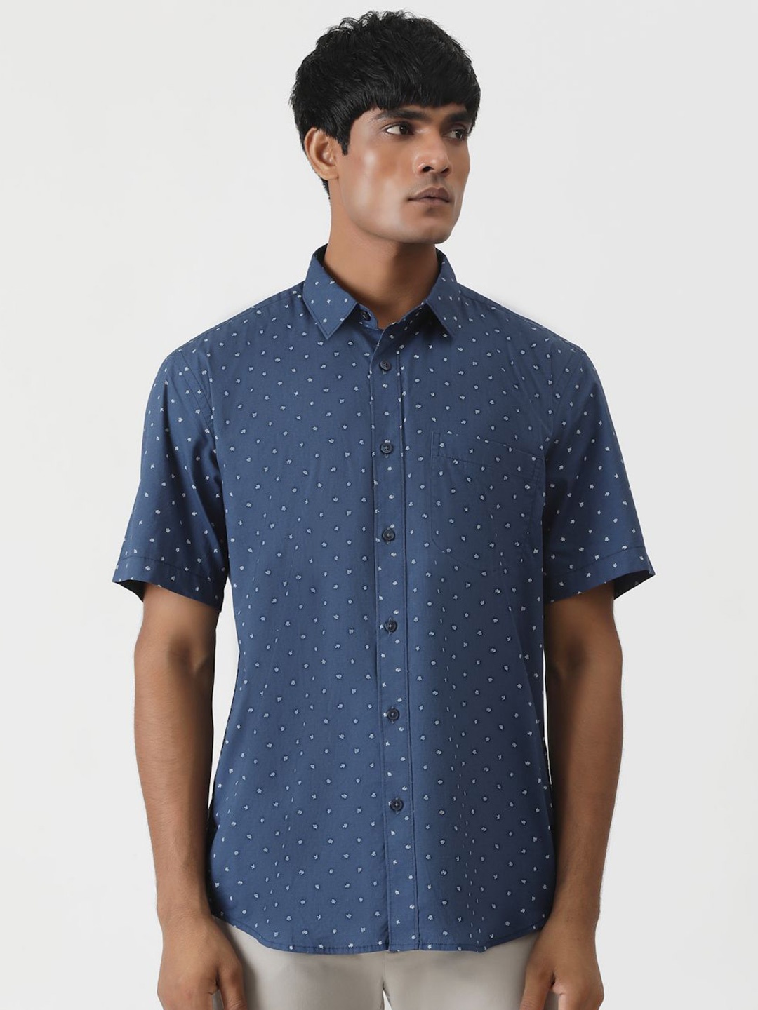 

Greenfibre Men Opaque Printed Casual Shirt, Navy blue