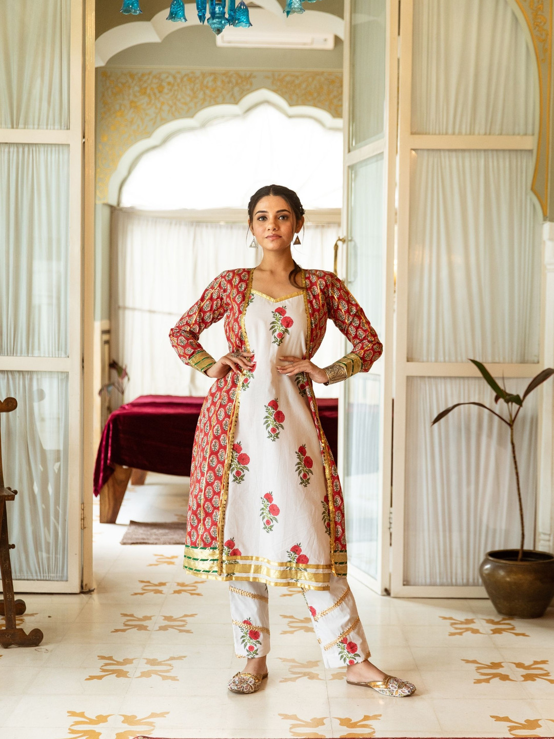 

ASHEERA Women Floral Printed Regular Gotta Patti Pure Cotton Kurta with Trousers & With Dupatta, White