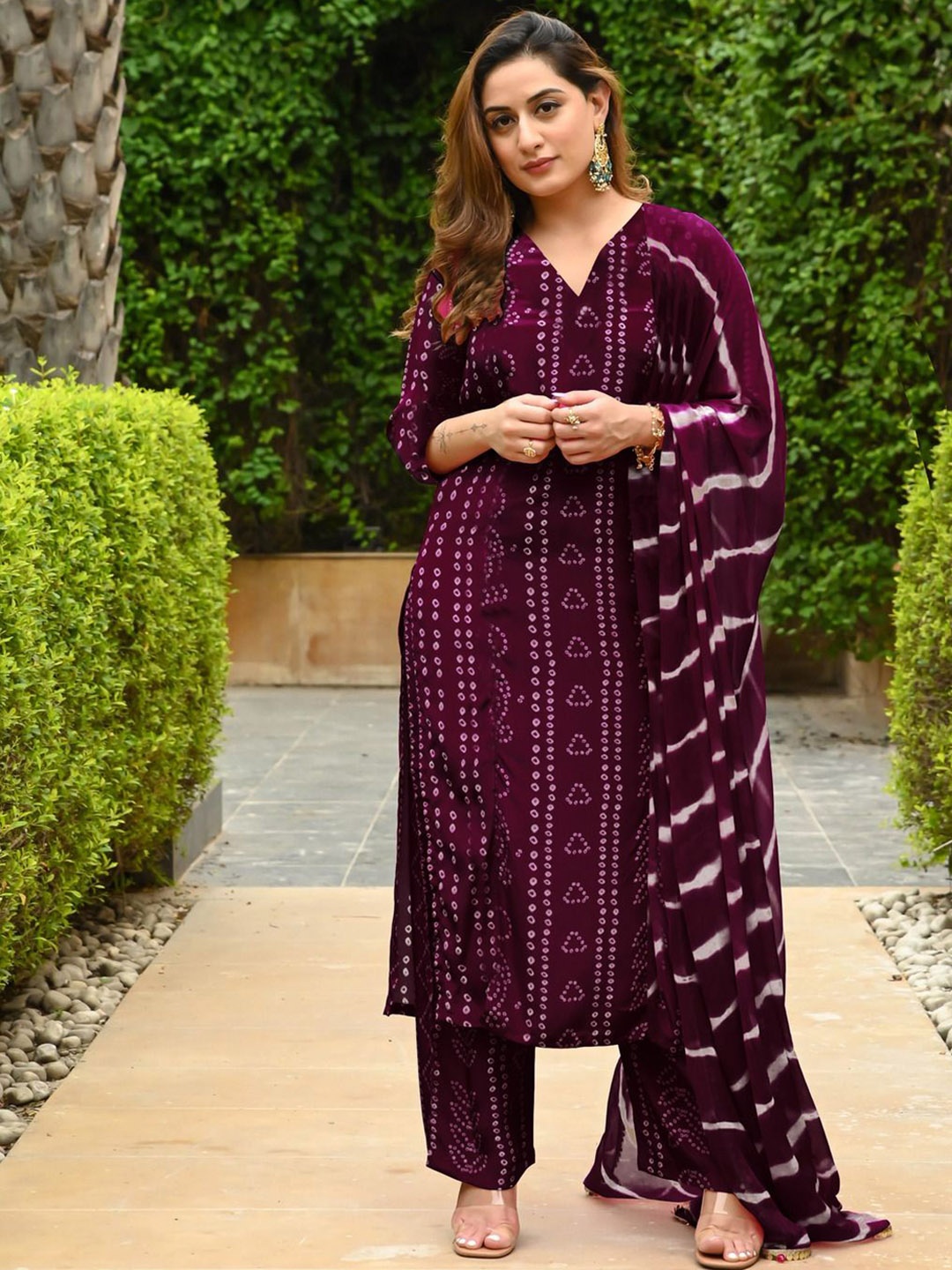 

KALINI Women Floral Printed Regular Kurta with Palazzos & With Dupatta, Maroon