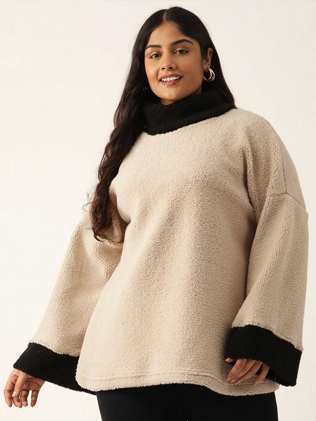 

theRebelinme Women Plus Size Turtle Neck Pullover Sweatshirt, Off white