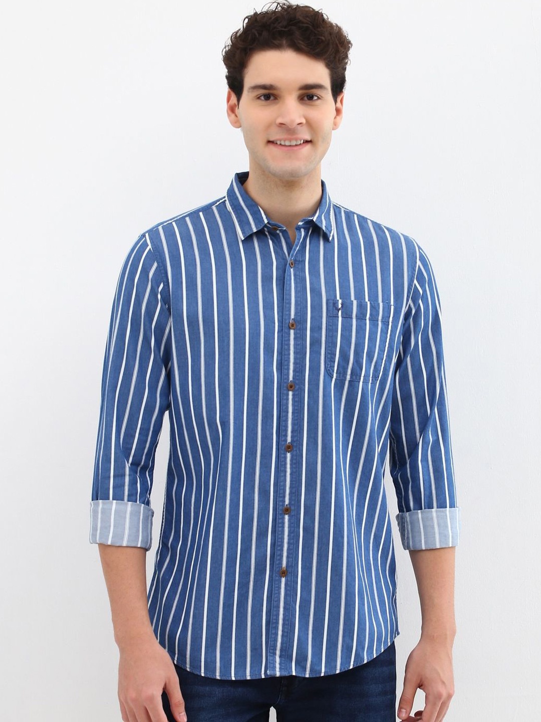 

Allen Solly Men Custom Opaque Striped Casual Shirt, Blue