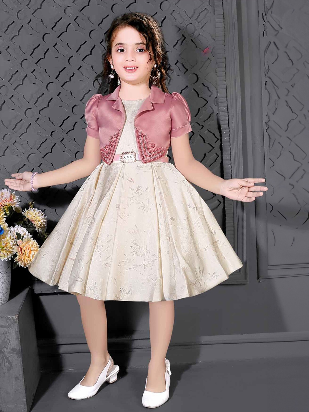 

Lagorii Girls Self Design Fit & Flare Dress With Overcoat, Pink