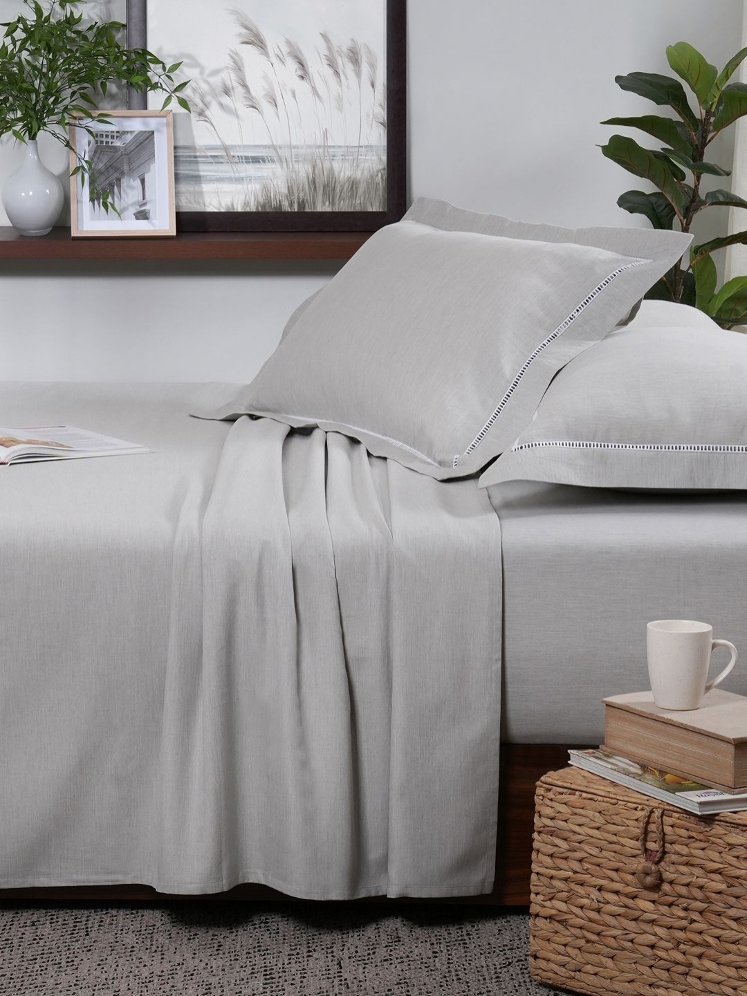 

MASPAR Grey 300 TC Cotton King Bedsheet Set 2.75 m x 2.75 m