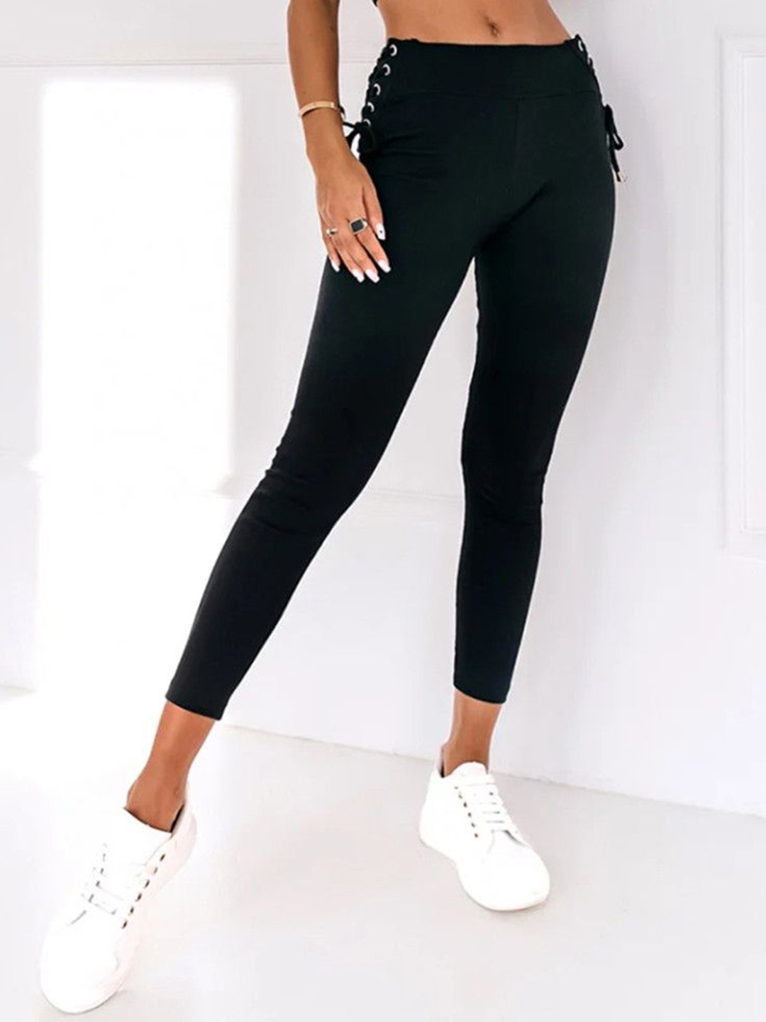 

StyleCast Women Mid-Rise Ankle-Length Leggings, Black