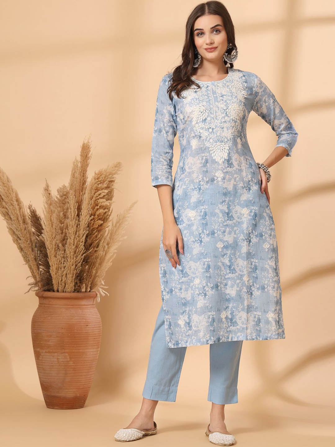 

Shangri LA MS Designs Women Floral Embroidered Regular Chikankari Pure Cotton Kurta with Trousers & With, Blue