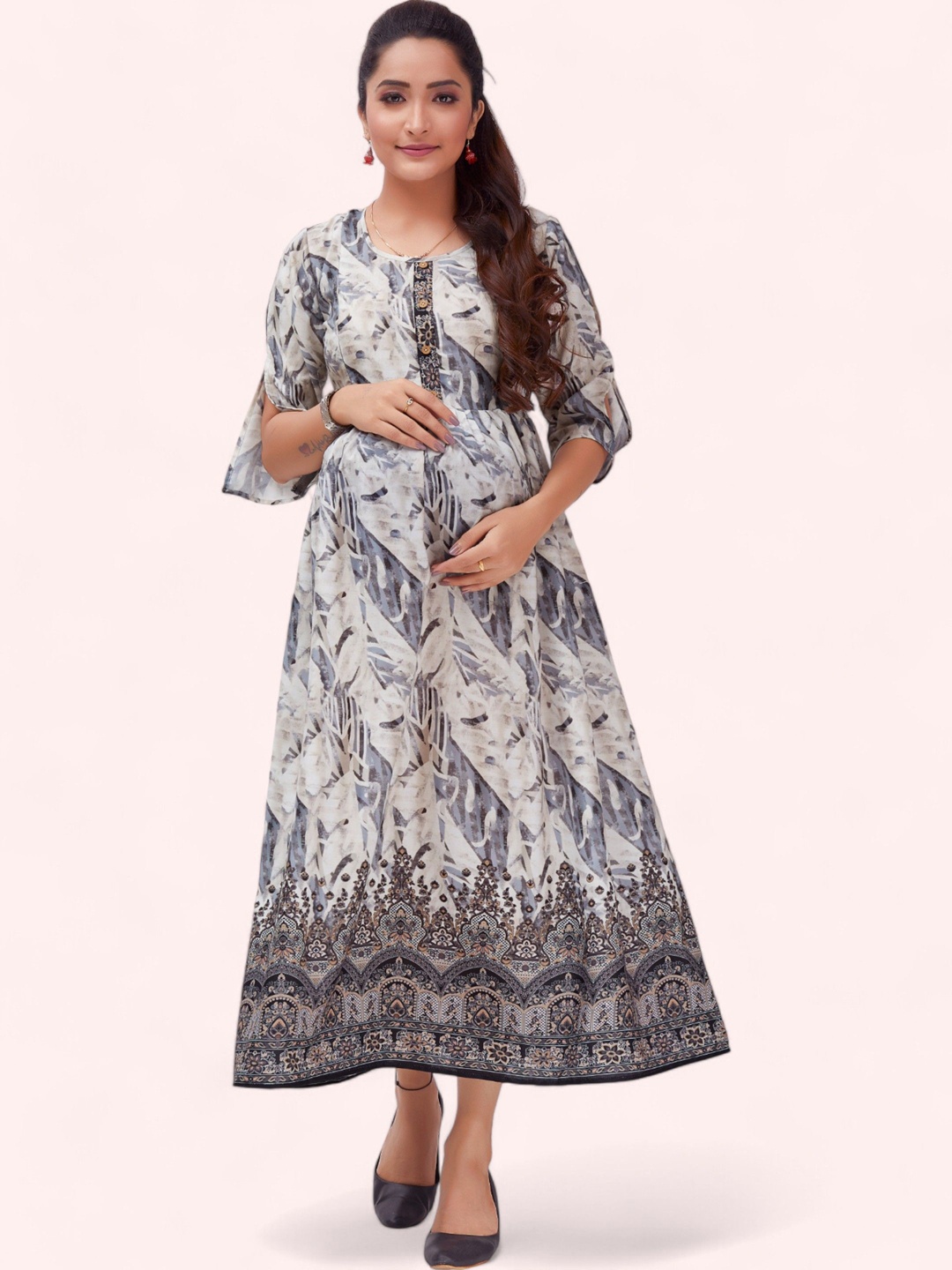 

RITIJYA Women Floral Printed Floral Maternity Anarkali Kurta, Grey