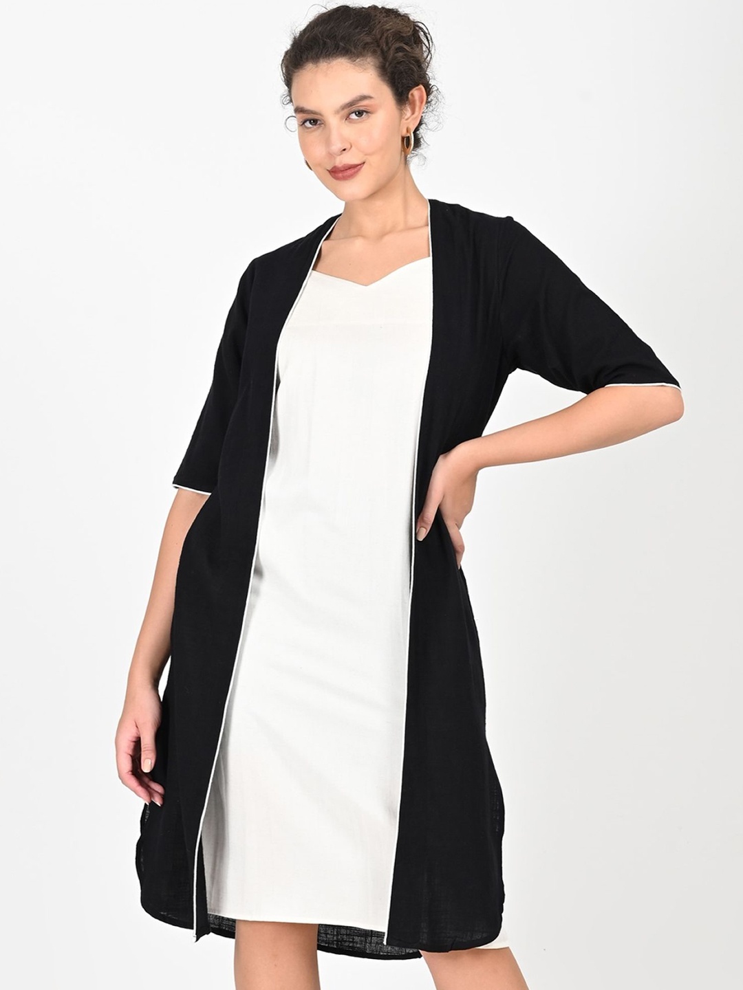 

Saltpetre Women Organic Cotton Longline Woven Jacket, Black
