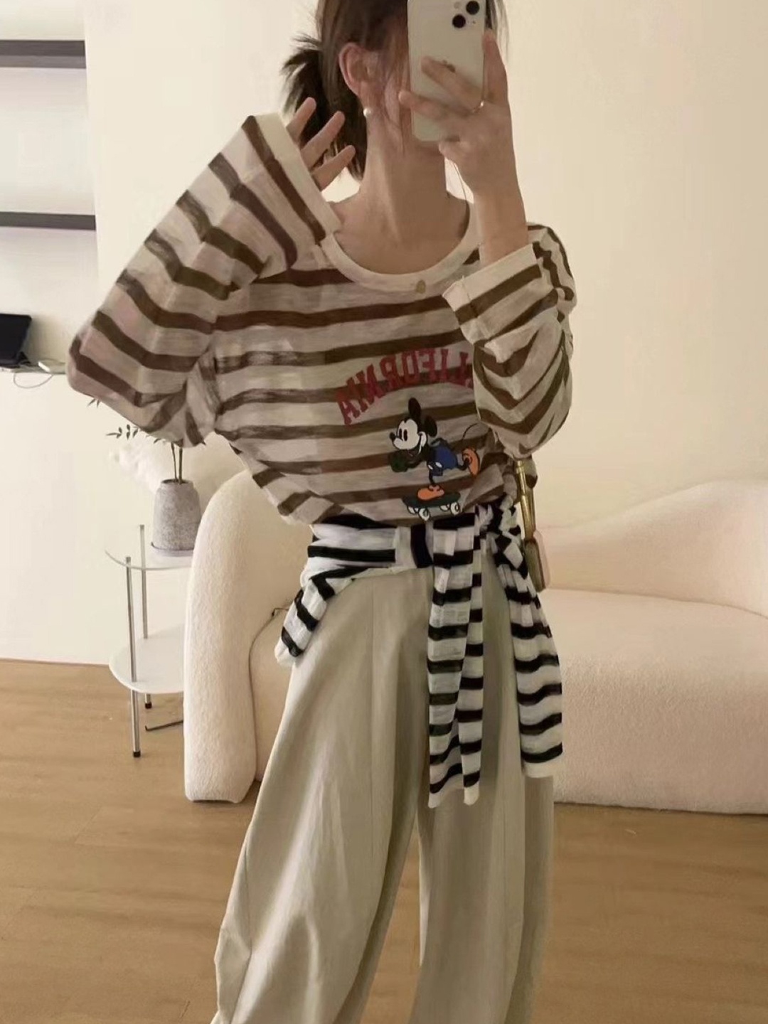 

KPOP Women Horizontal Striped Round Neck Long Sleeves Top, Brown