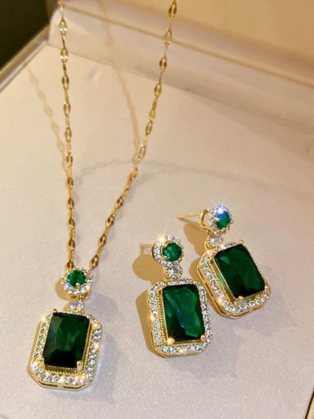 

DressBerry Gold-Plated AD & CZ-Studded Jewellery Set