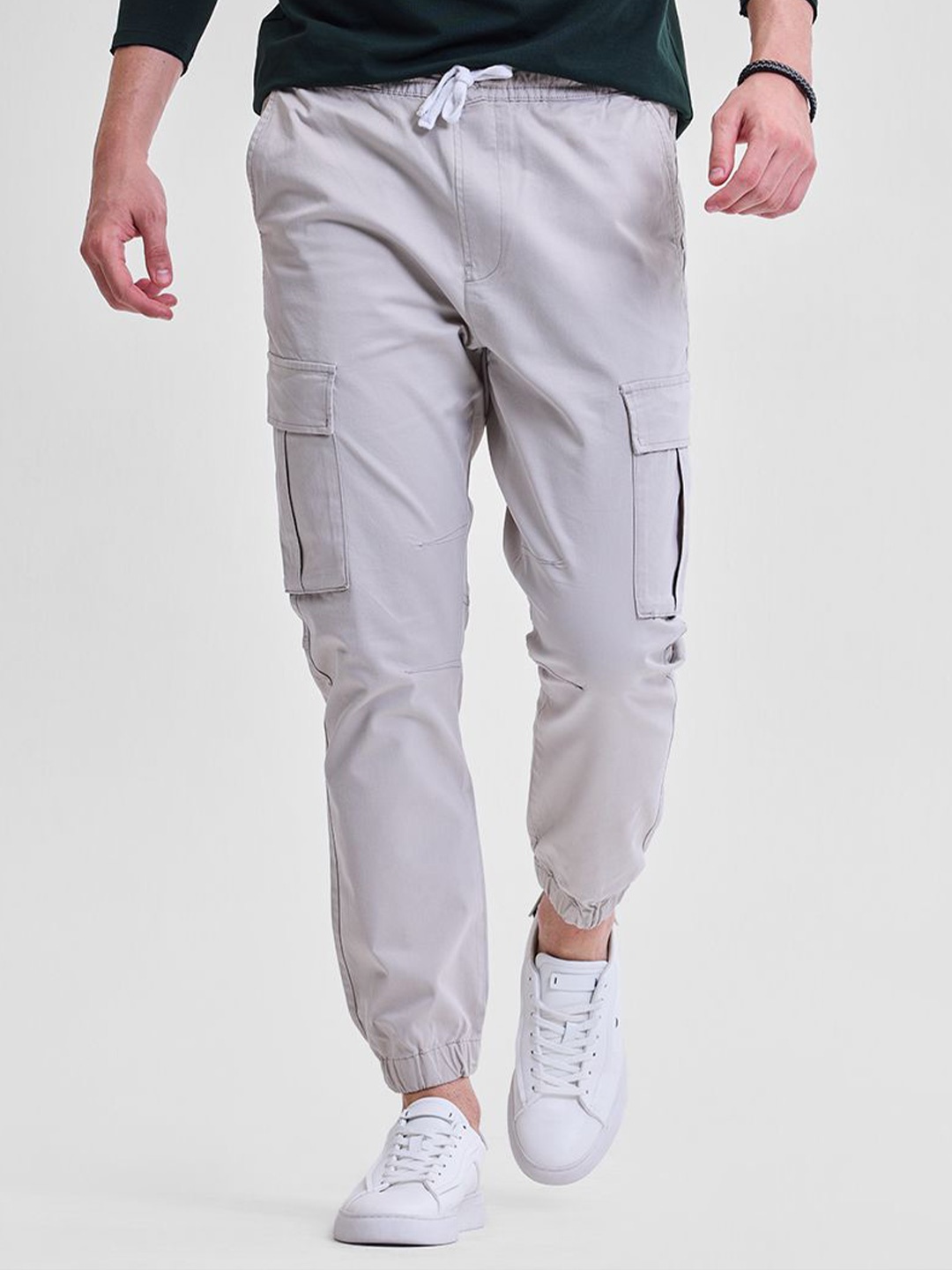 

Snitch Men Smart Slim Fit Cargo Trouser, Grey