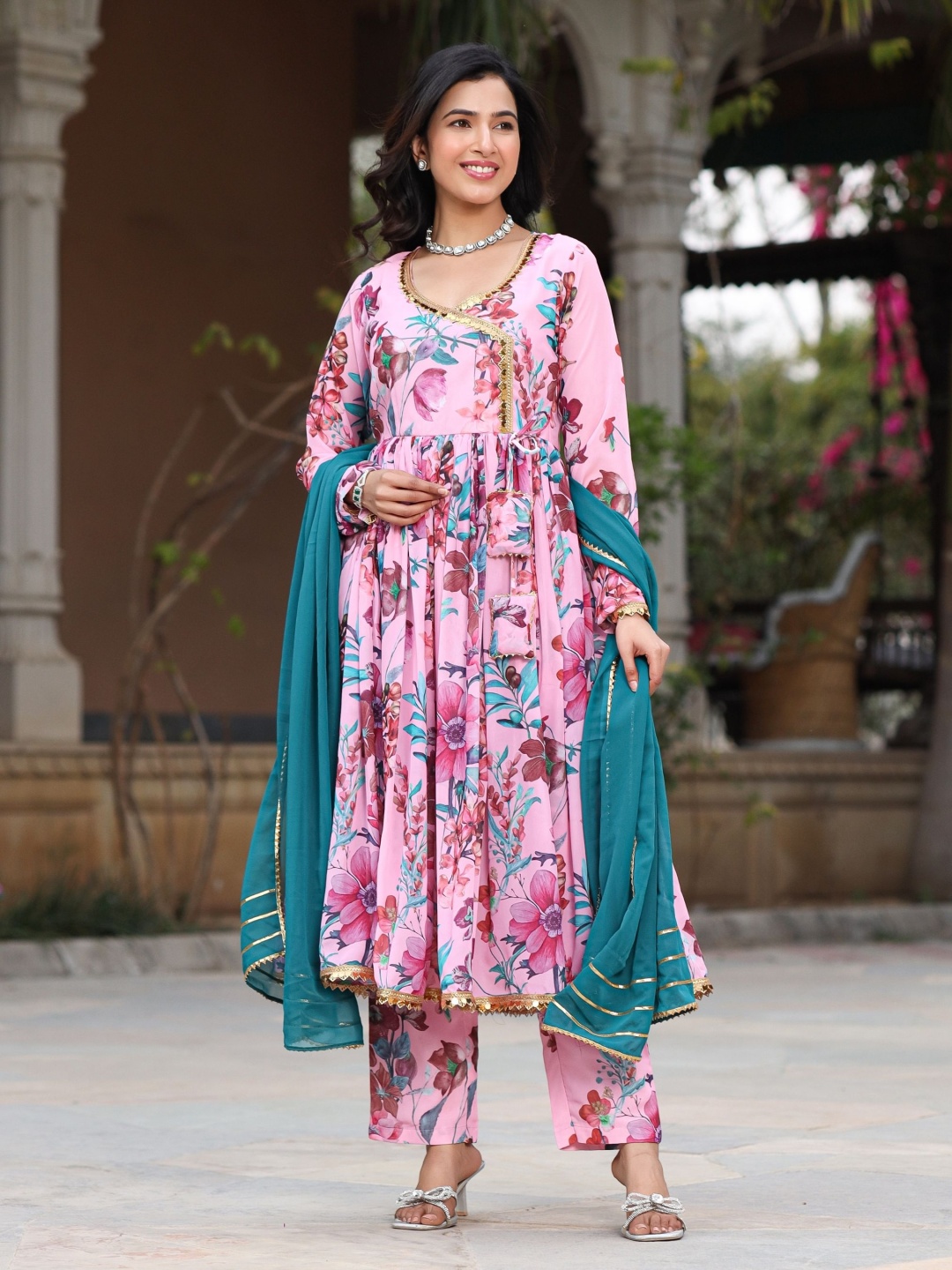 

ASHEERA Women Floral Printed Regular Gotta Patti Kurta with Trousers & With Dupatta, Pink